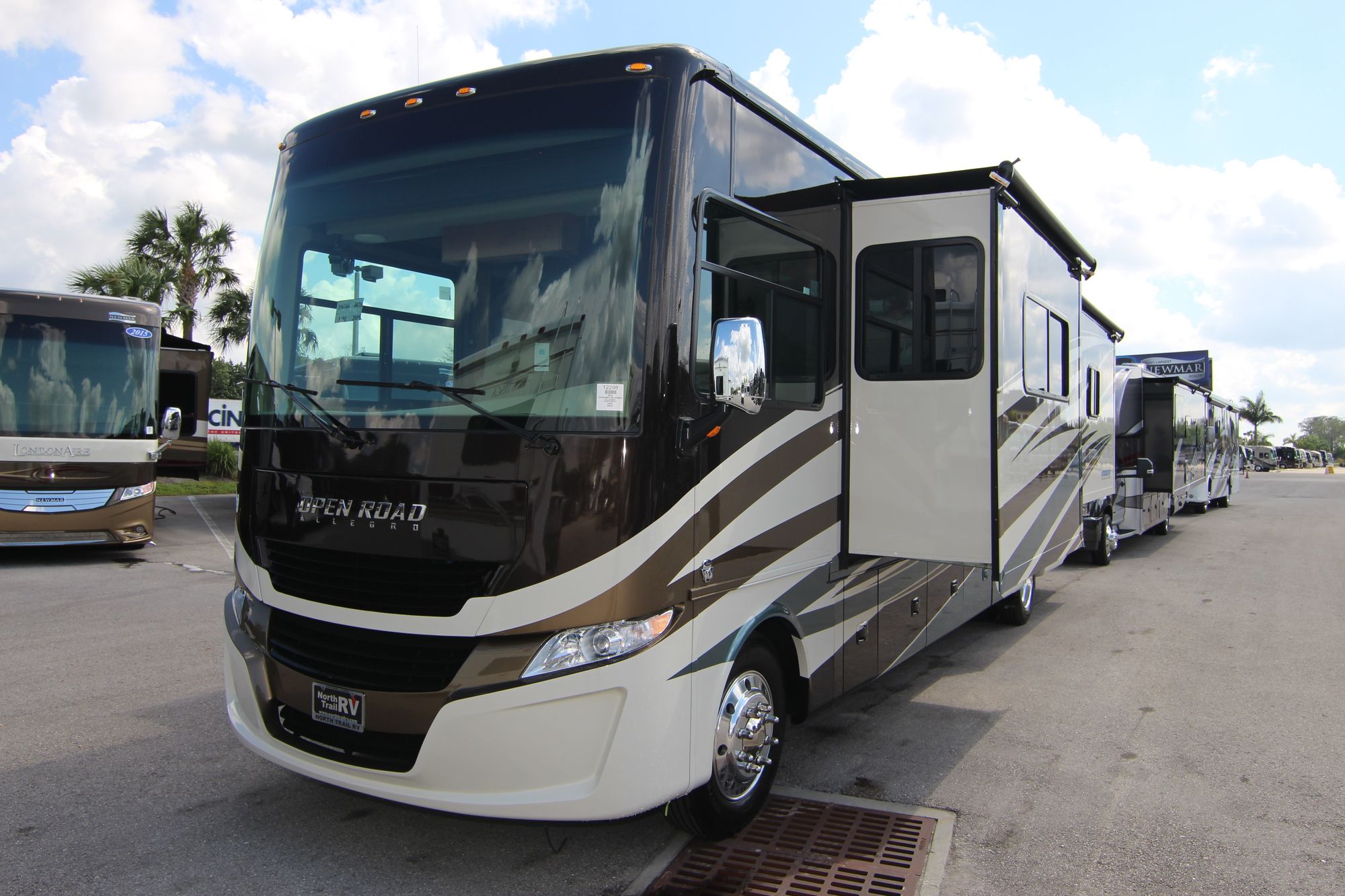 New 2019 Tiffin Motor Homes Allegro 34PA Class A  For Sale