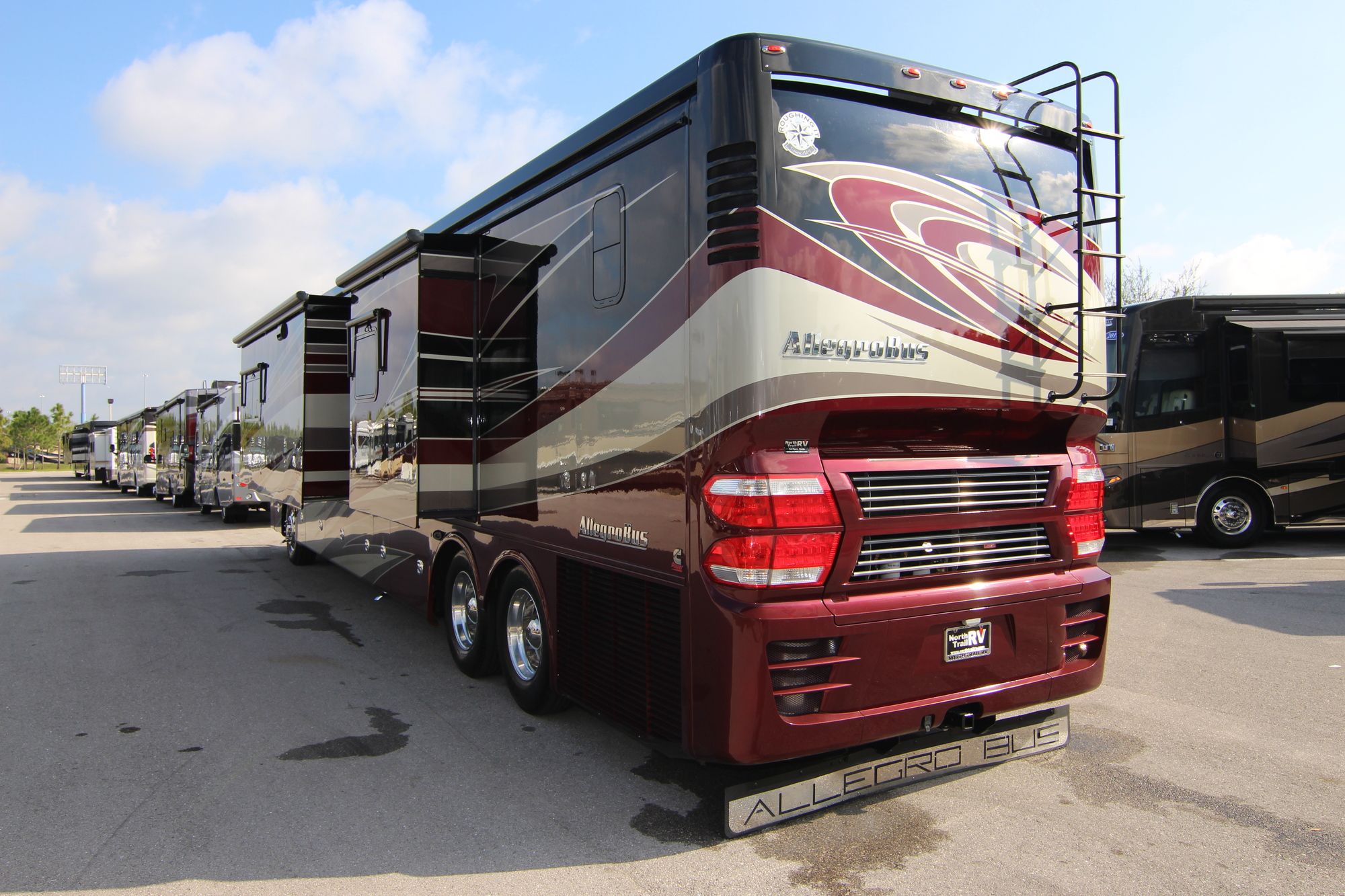 Used 2014 Tiffin Motor Homes Allegro Bus 45LP Class A  For Sale