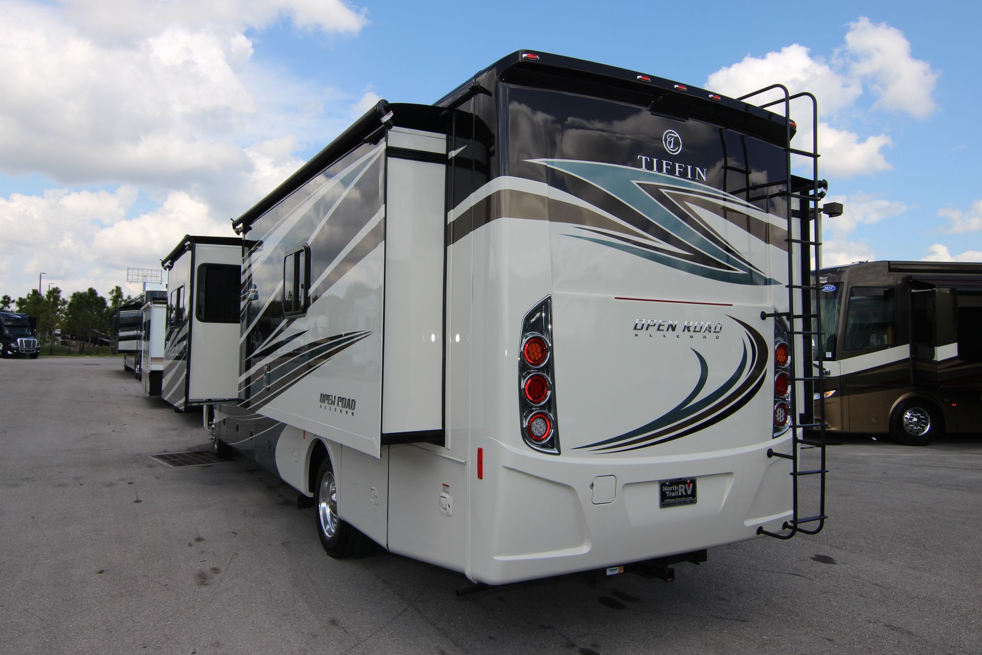 New 2019 Tiffin Motor Homes Allegro 34PA Class A  For Sale