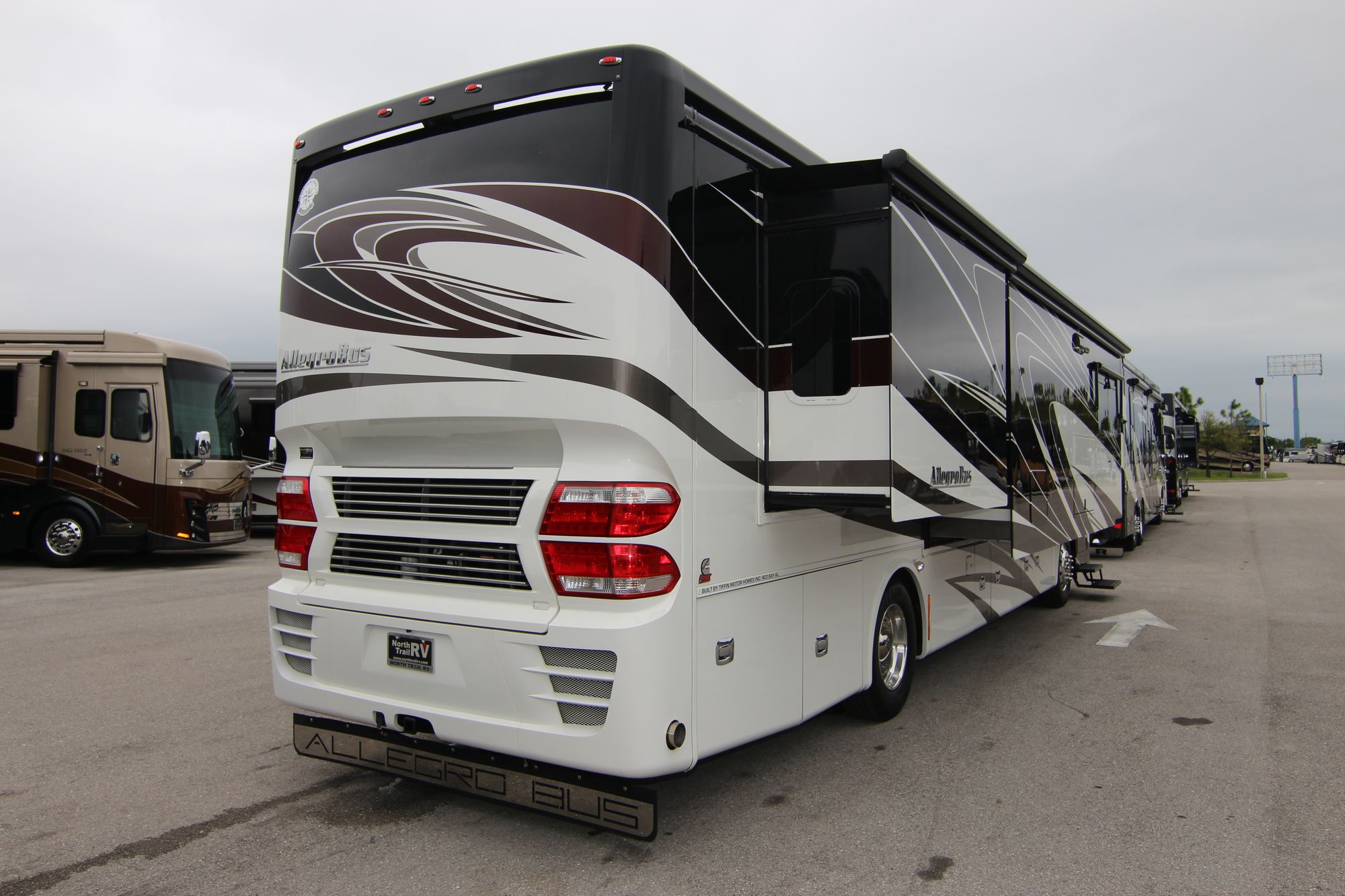 Used 2015 Tiffin Motor Homes Allegro Bus 37AP Class A  For Sale