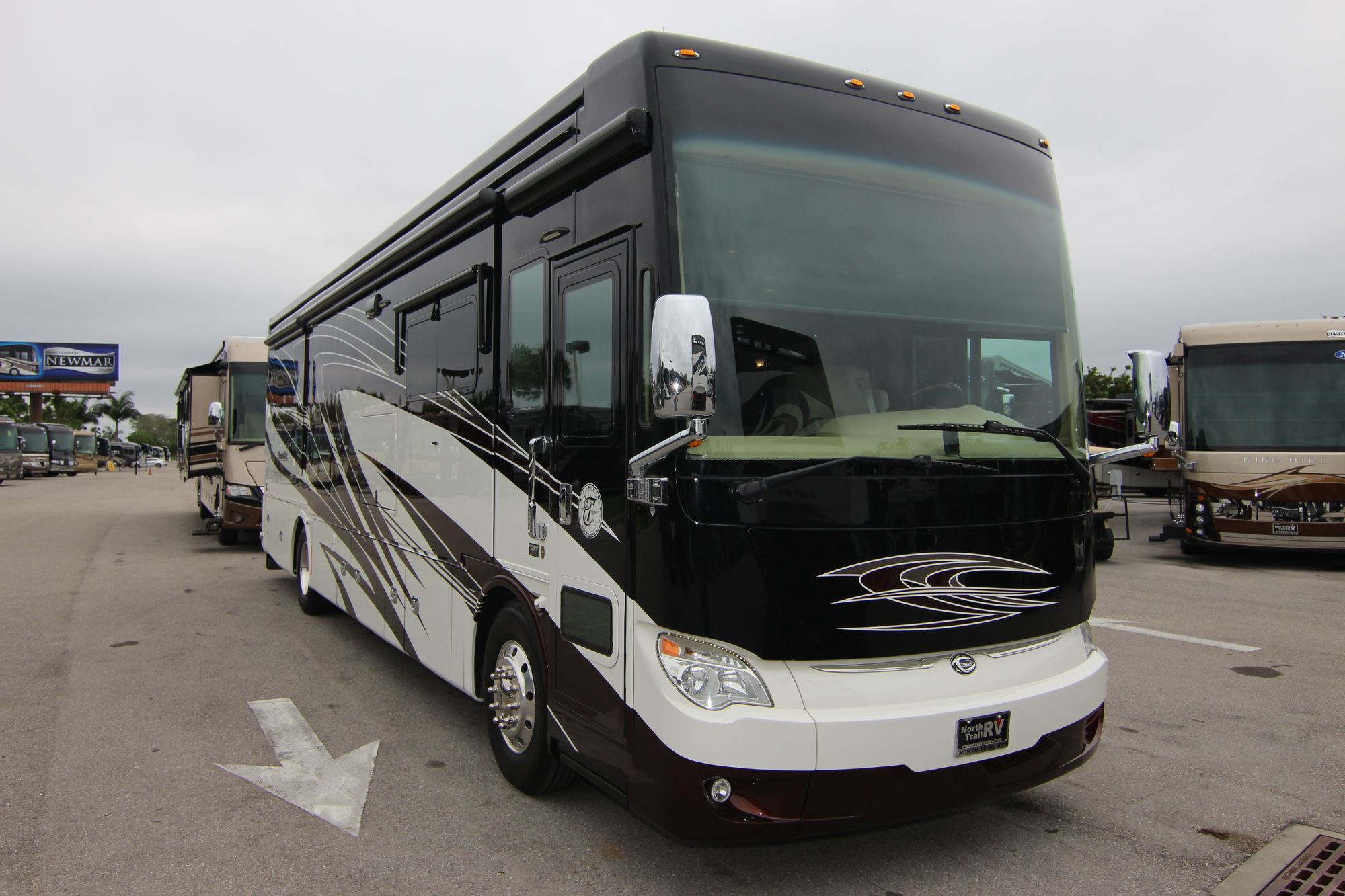 Used 2015 Tiffin Motor Homes Allegro Bus 37AP Class A  For Sale