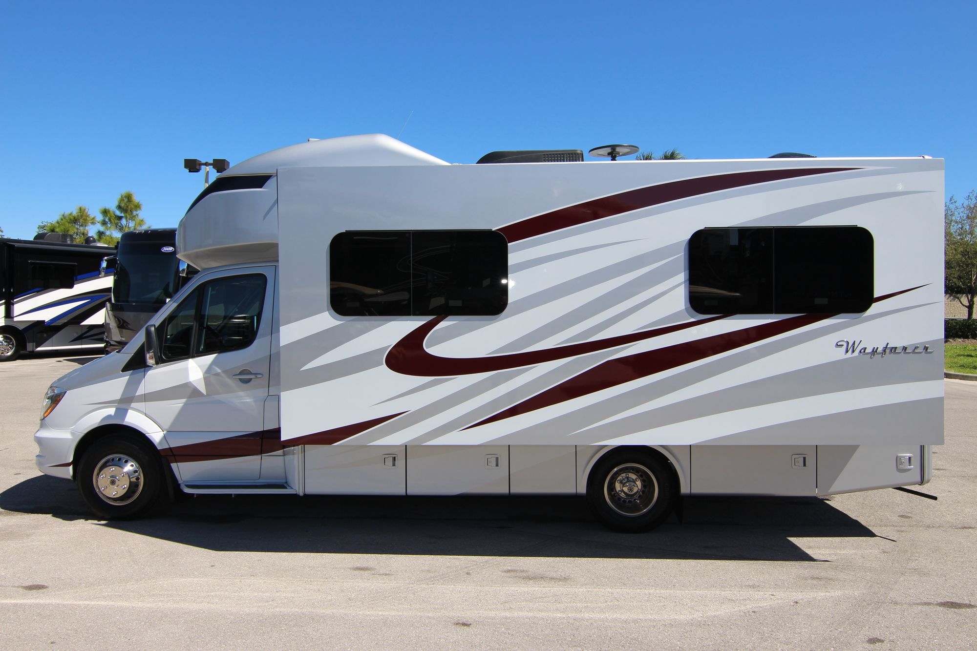 Used 2019 Tiffin Motor Homes Wayfarer 24FW Class C  For Sale