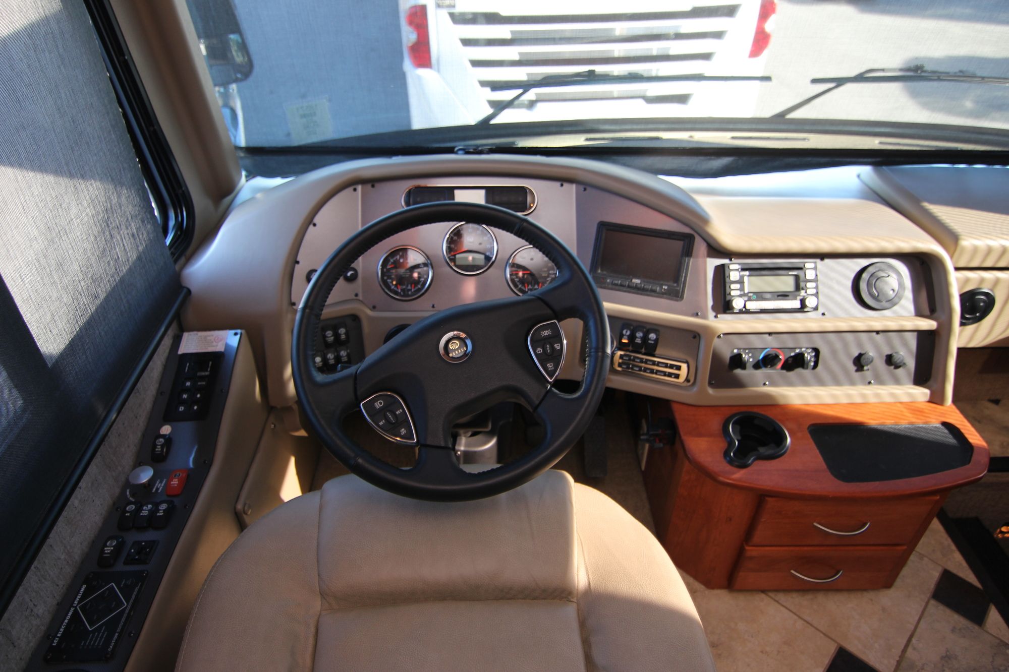 Used 2010 Monaco Diplomat 42SKQ Class A  For Sale