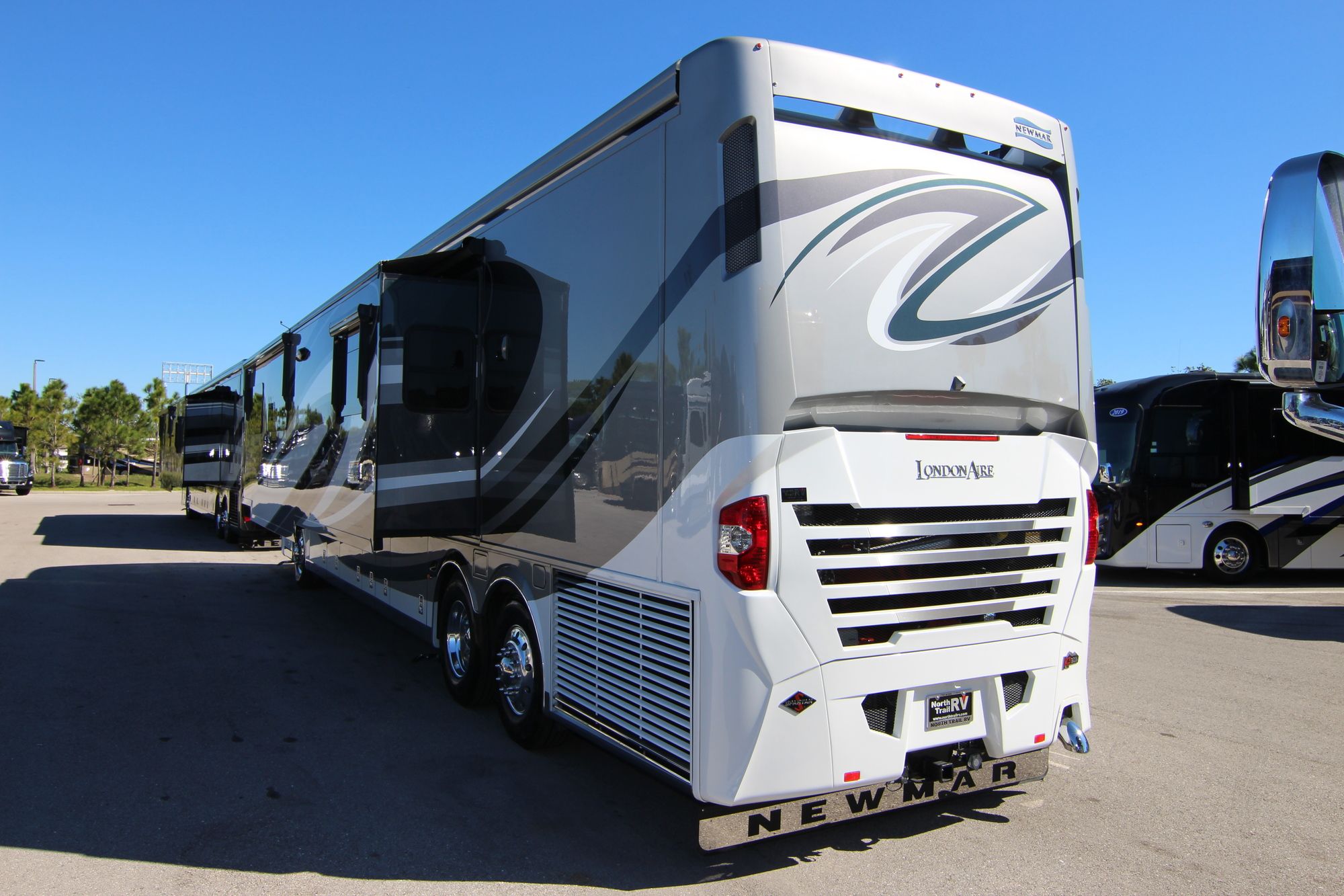 New 2019 Newmar London Aire 4551 Class A  For Sale