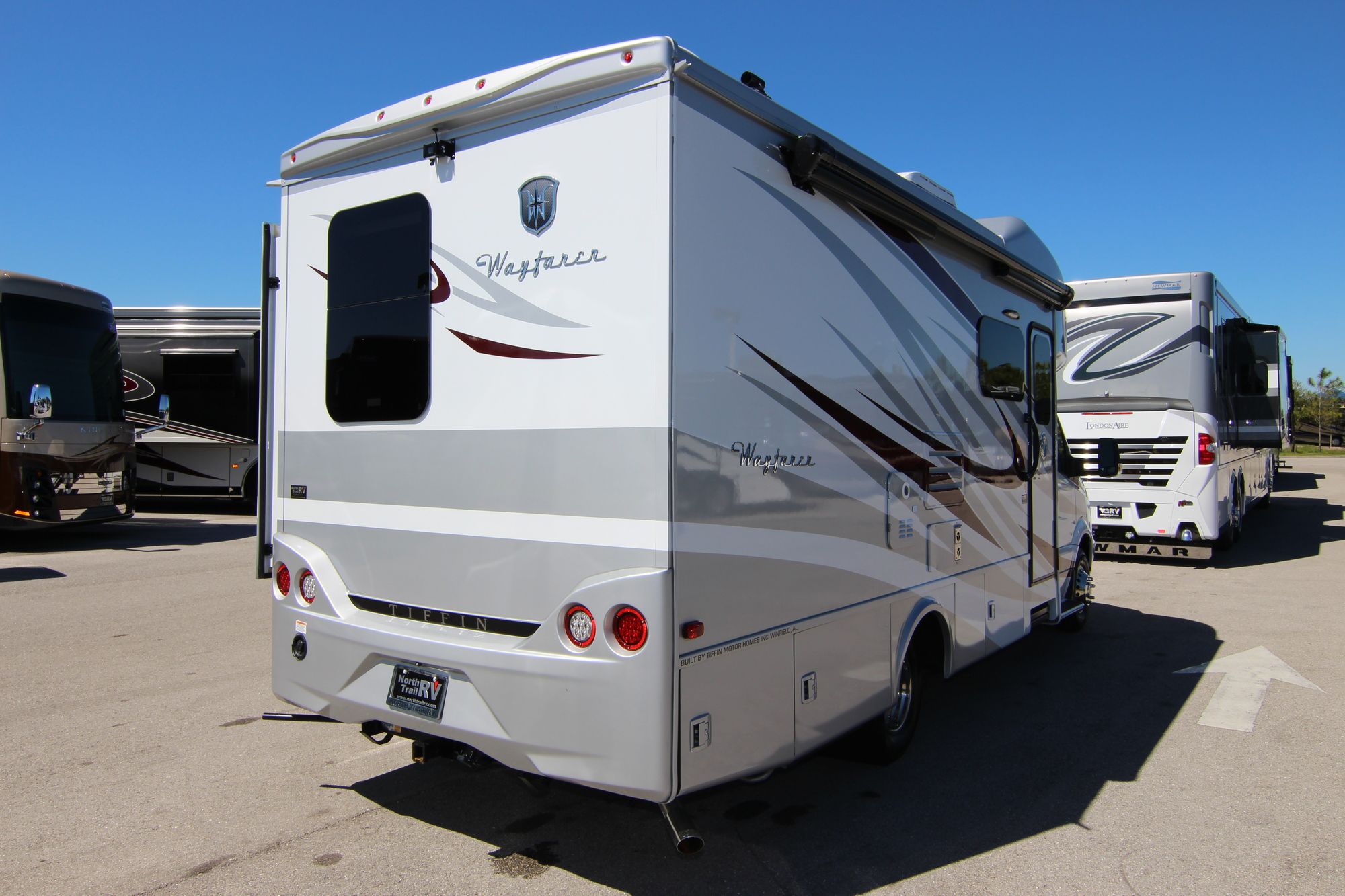 Used 2019 Tiffin Motor Homes Wayfarer 24FW Class C  For Sale