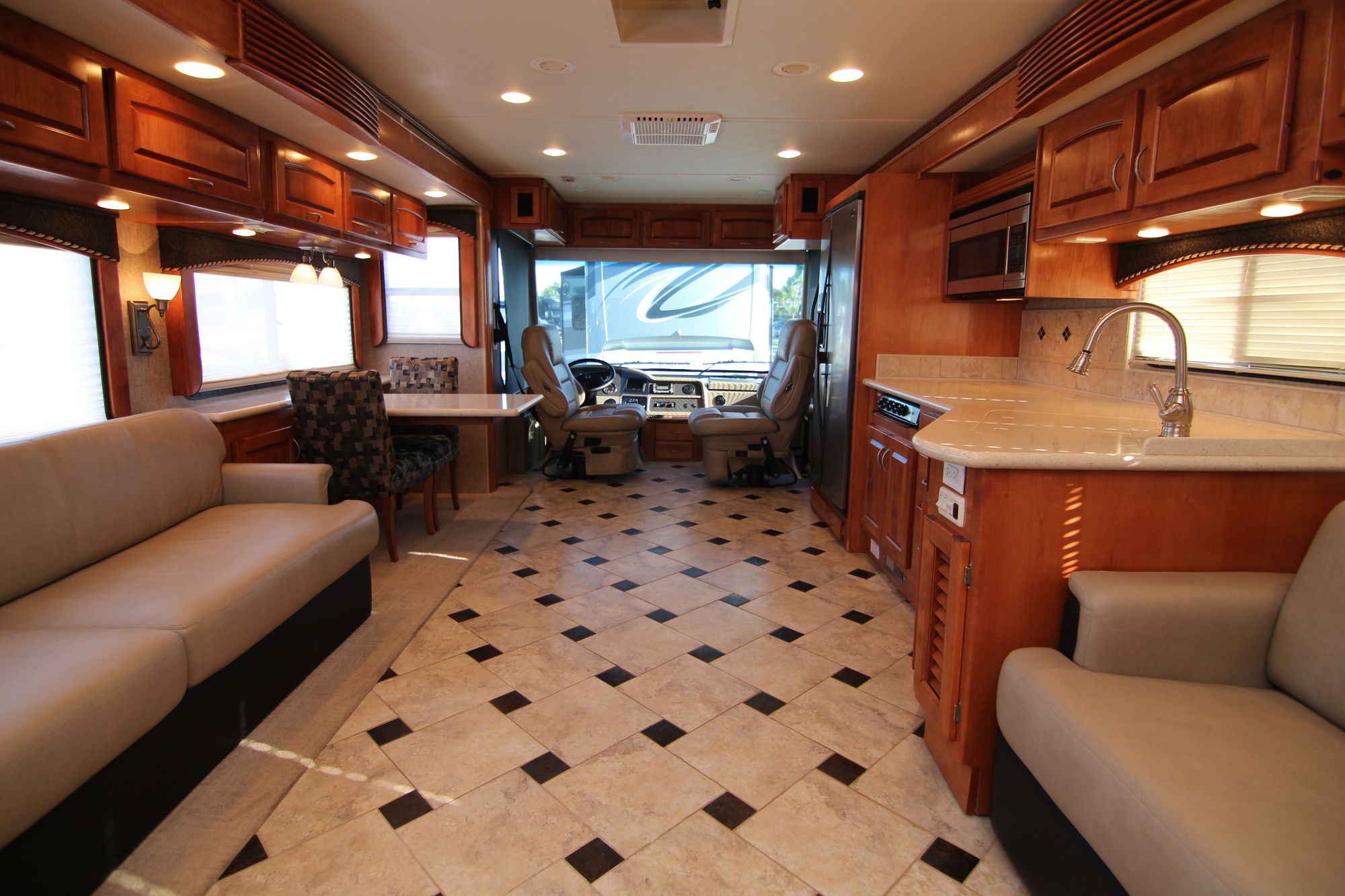 Used 2010 Monaco Diplomat 42SKQ Class A  For Sale