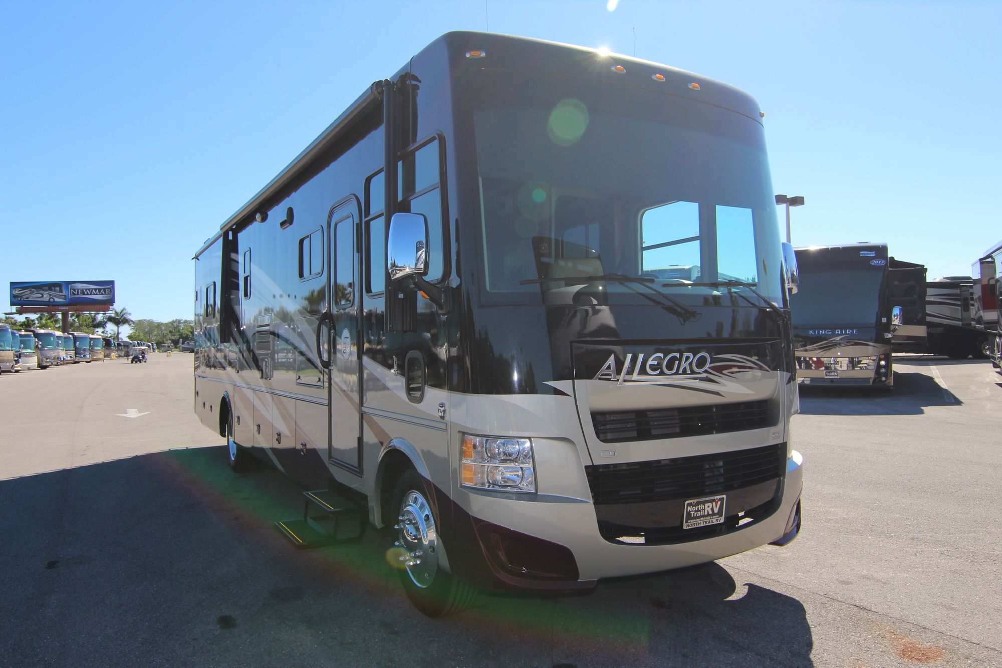 Used 2014 Tiffin Motor Homes Open Road 36LA Class A  For Sale