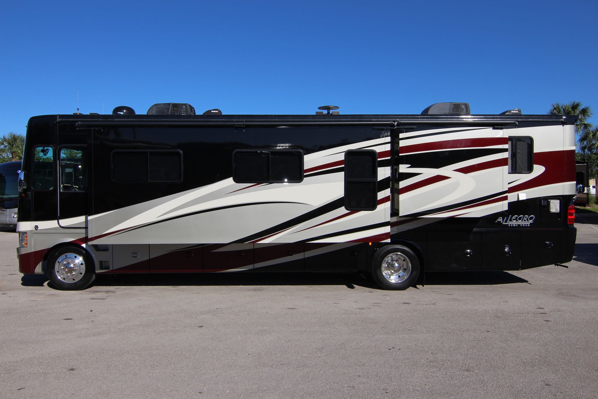 Used 2014 Tiffin Motor Homes Open Road 36LA Class A  For Sale