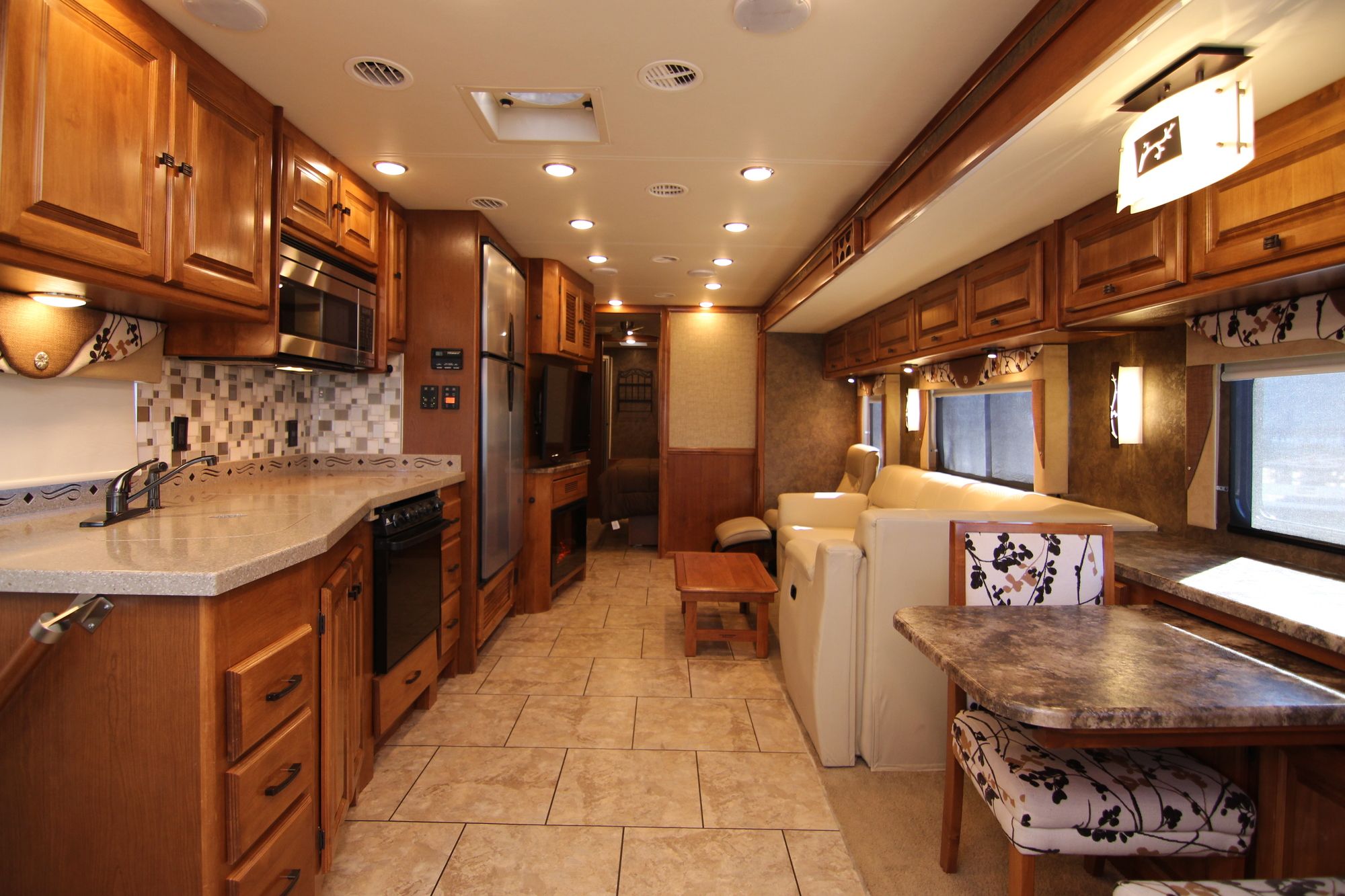 Used 2014 Tiffin Motor Homes Open Road 36LA Class A  For Sale