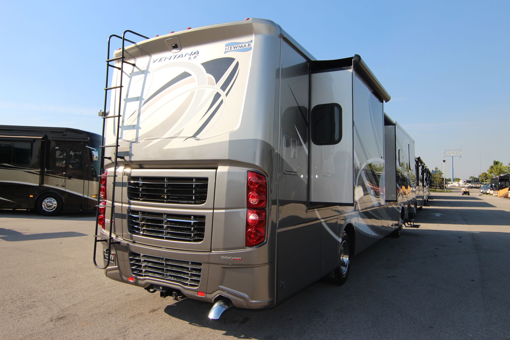 New 2019 Newmar Ventana Le 4045 Class A  For Sale