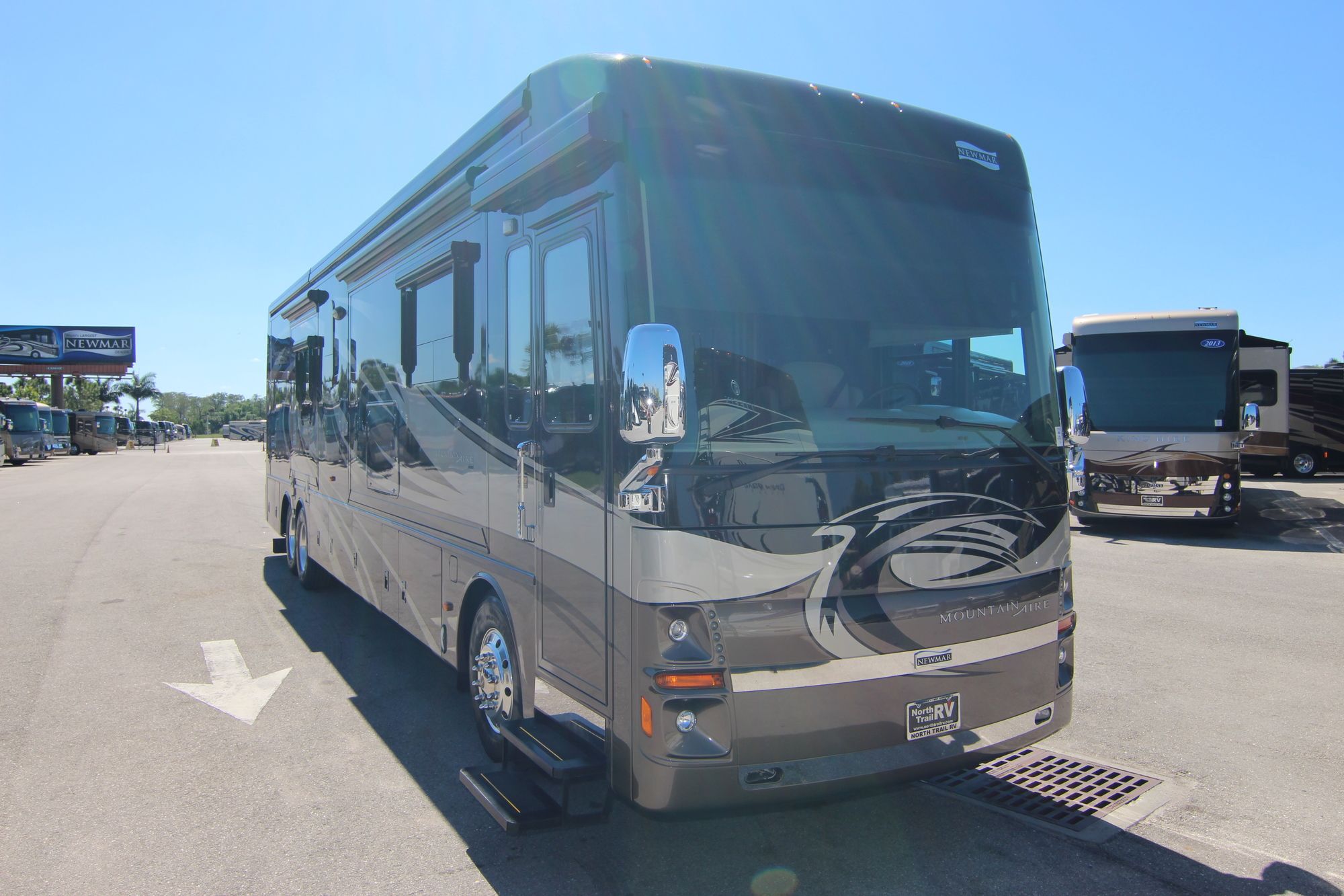 Used 2013 Newmar Mountain Aire 4338 Class A  For Sale