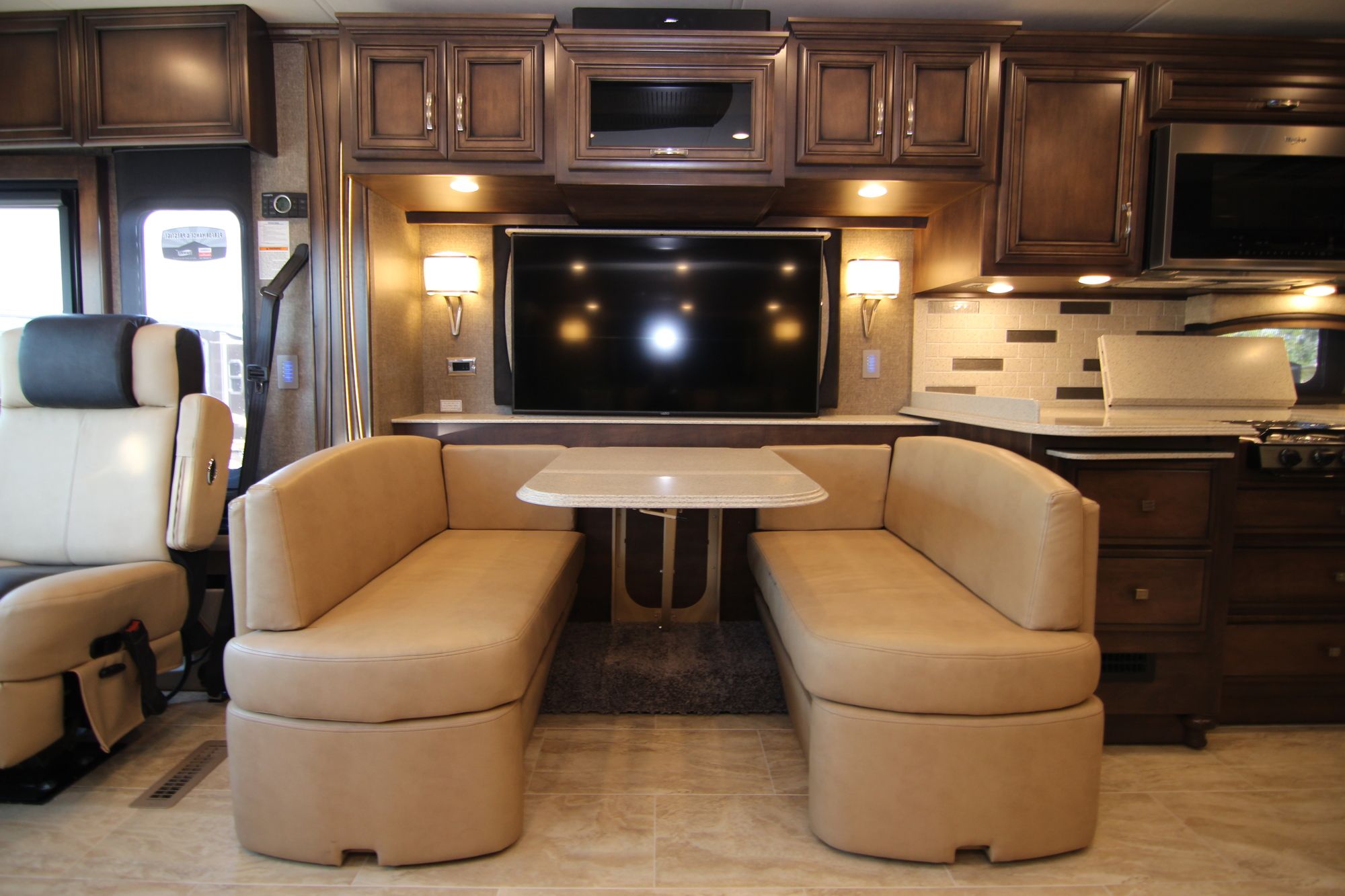 New 2019 Newmar Ventana Le 4045 Class A  For Sale