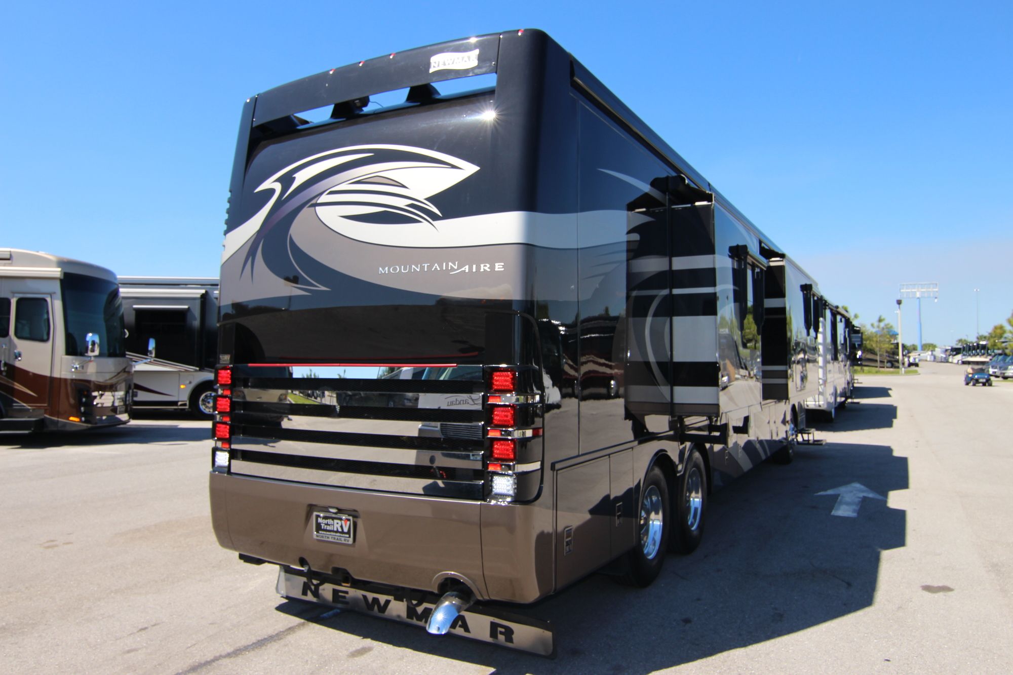 Used 2013 Newmar Mountain Aire 4338 Class A  For Sale