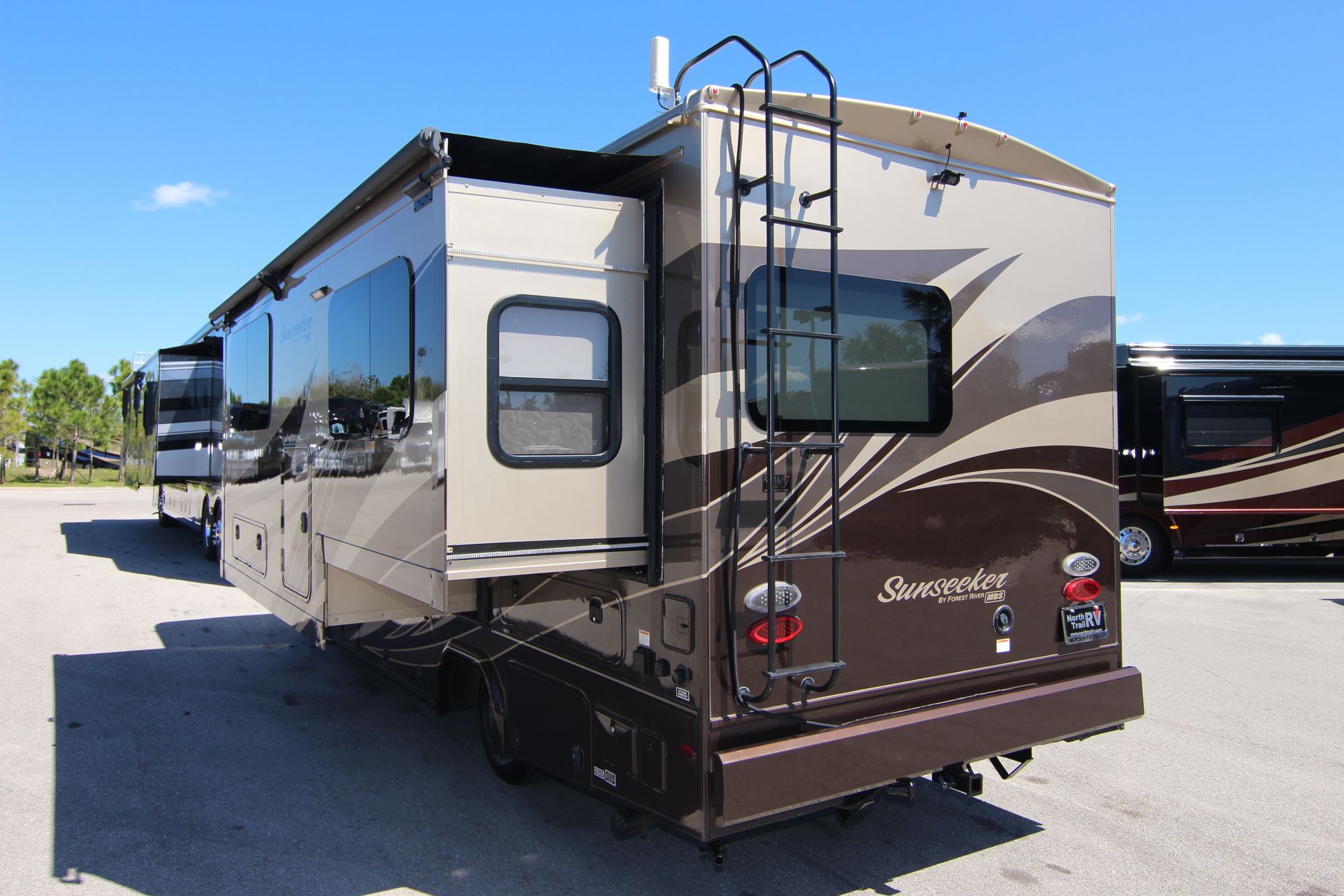 Used 2018 Forest River Sunseeker 2400W Class C  For Sale