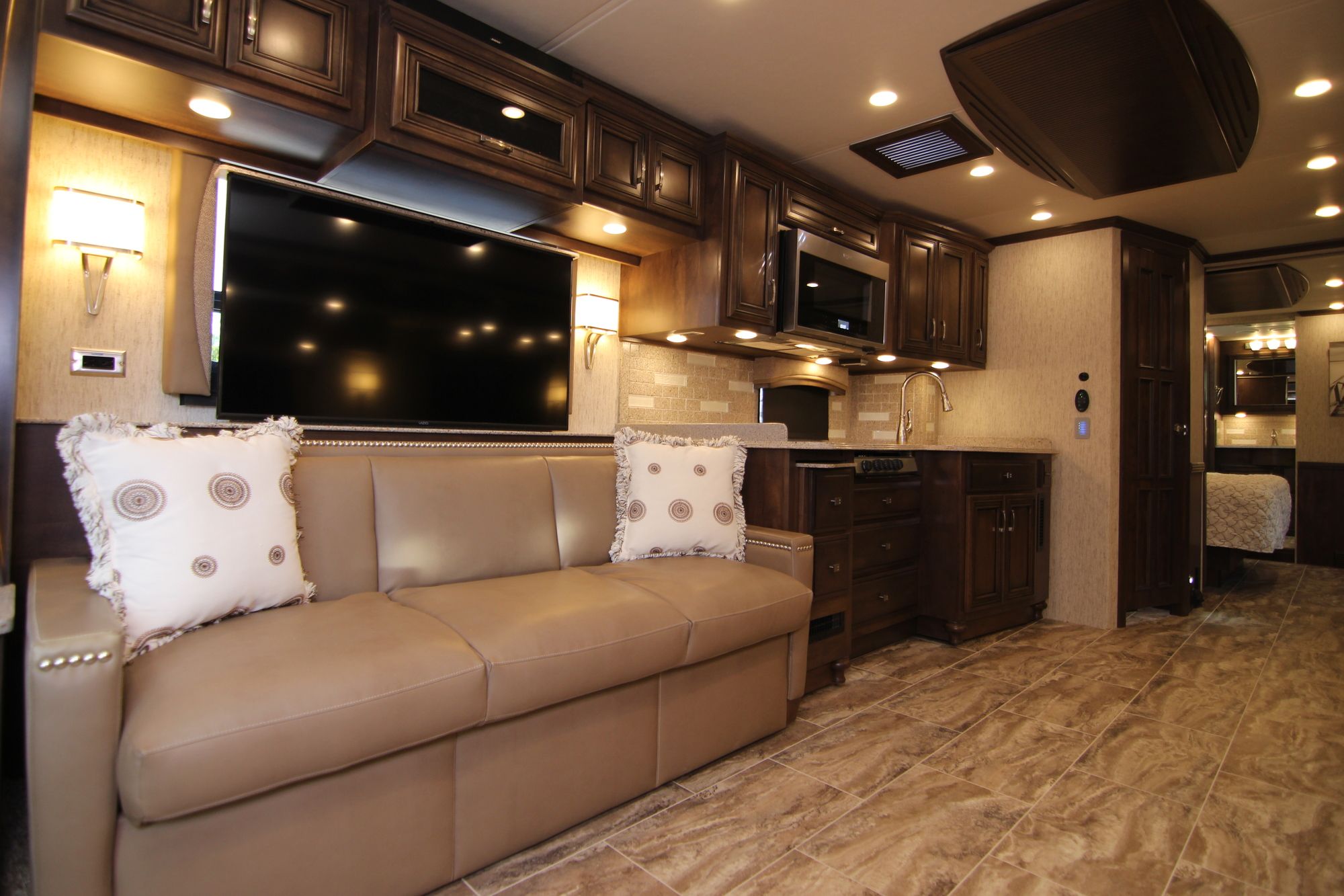 New 2019 Newmar Ventana Le 4037 Class A  For Sale