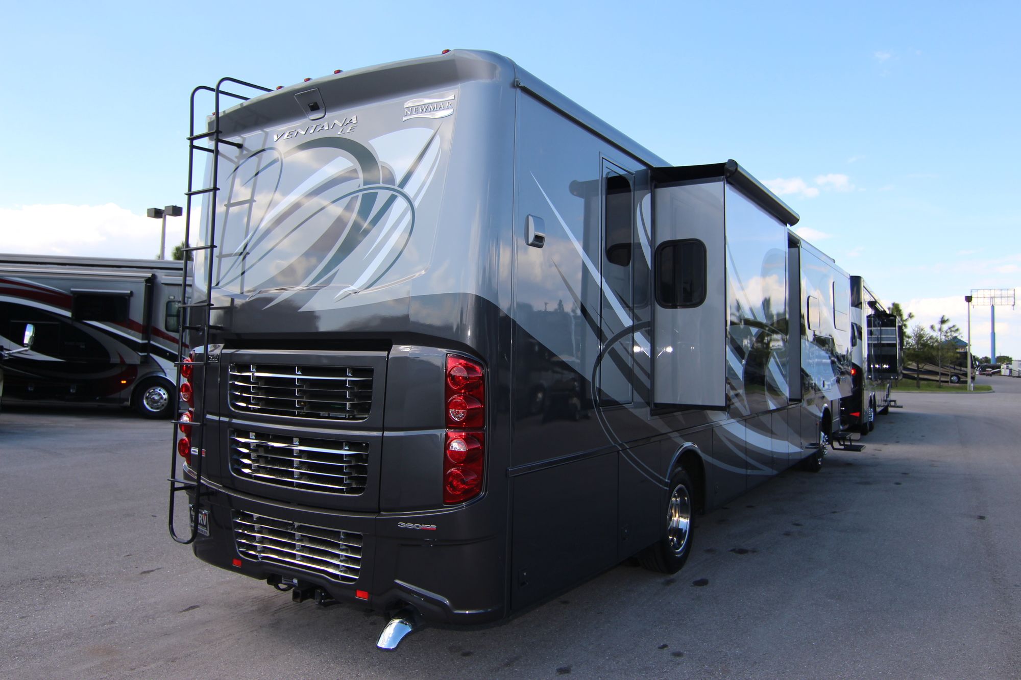 New 2019 Newmar Ventana Le 4037 Class A  For Sale