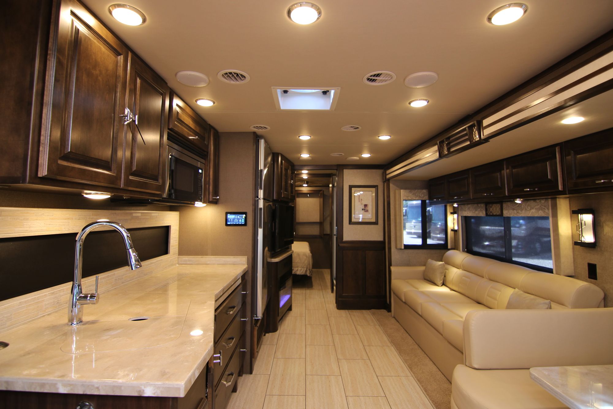 New 2019 Tiffin Motor Homes Allegro 32SA Class A  For Sale