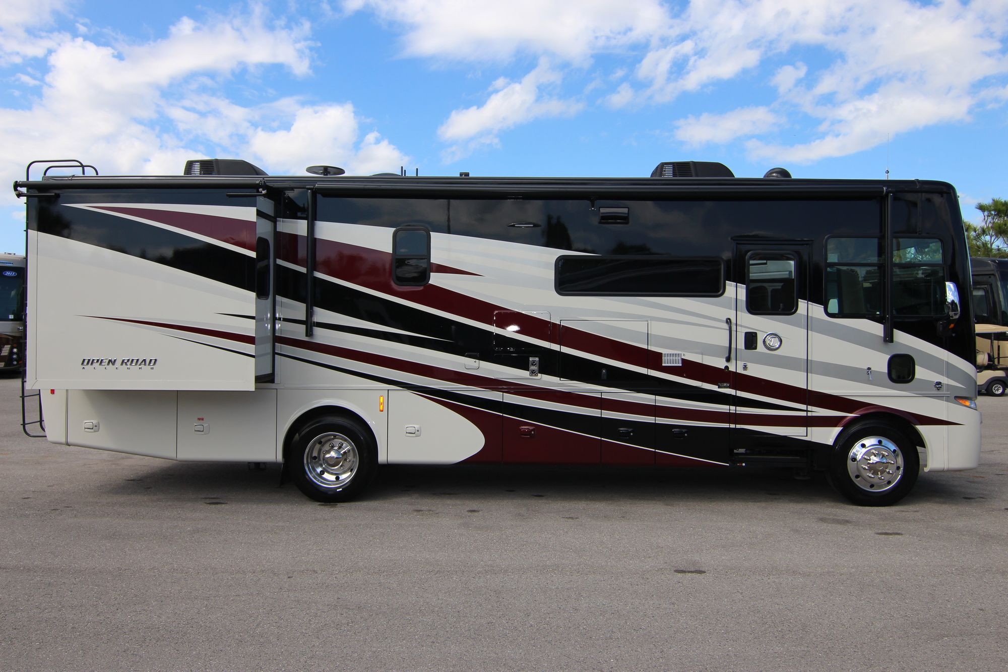 New 2019 Tiffin Motor Homes Allegro 32SA Class A  For Sale