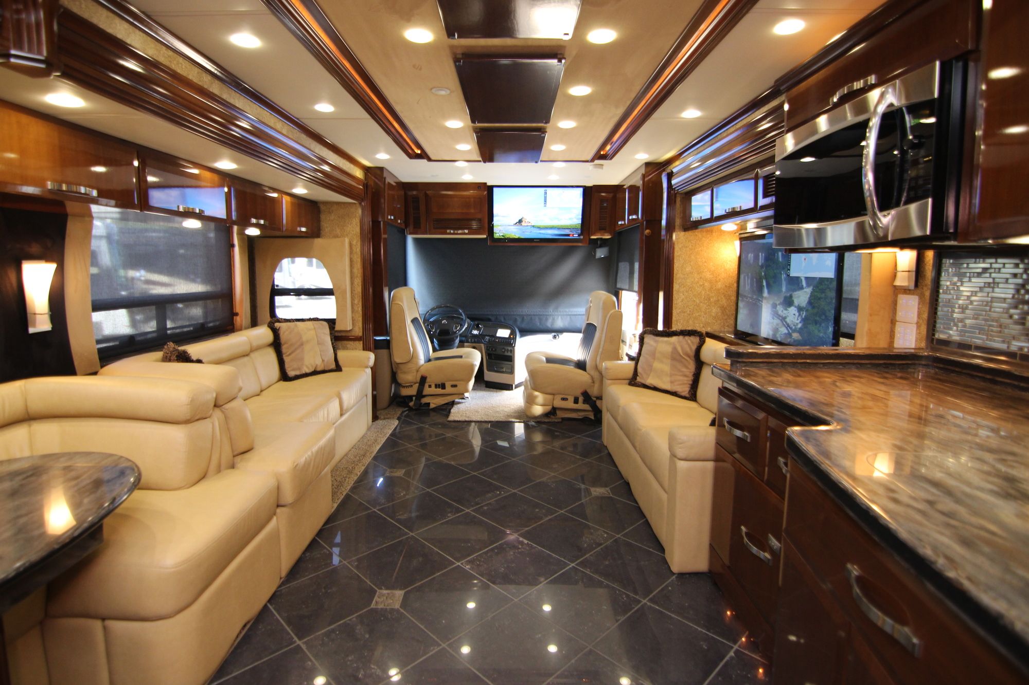 Used 2012 Newmar King Aire 4584 Class A  For Sale