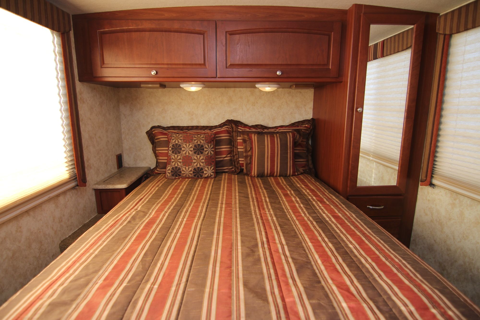 Used 2010 Winnebago Vista 30W Class A  For Sale