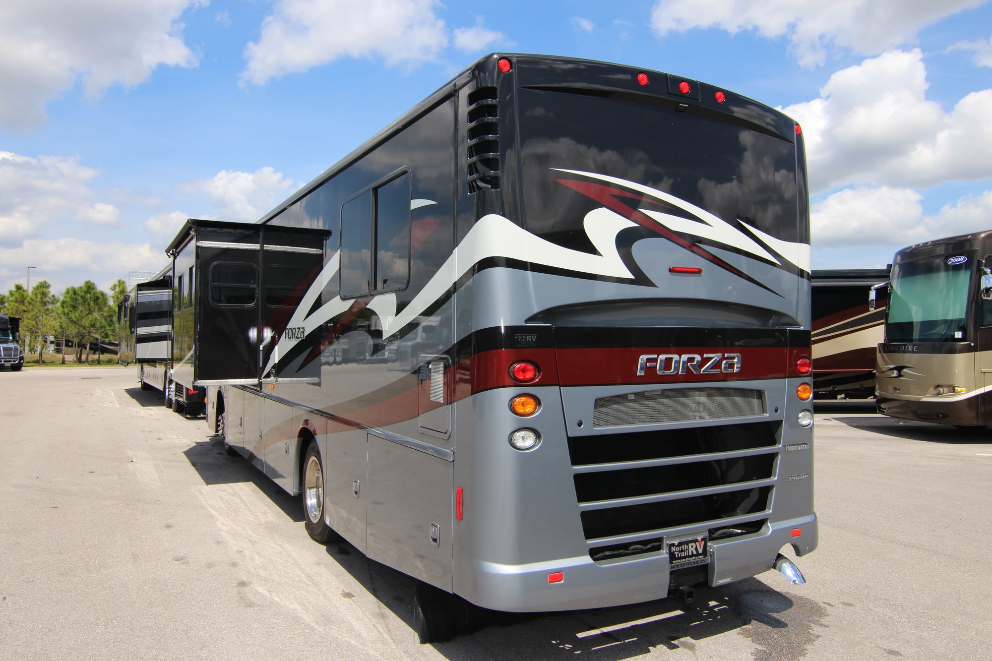 Used 2015 Winnebago Forza 34T Class A  For Sale