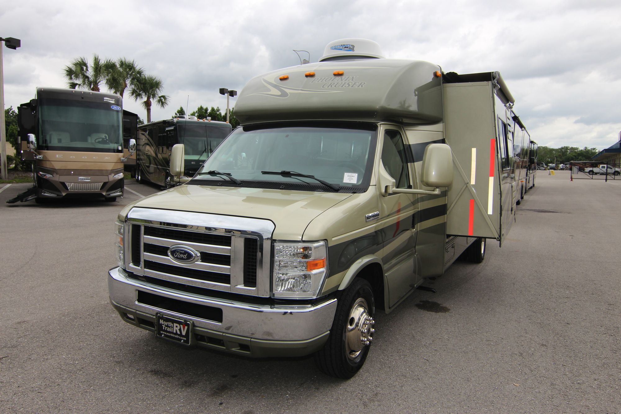 Used 2010 Phoenix Cruiser 2551 Class C  For Sale