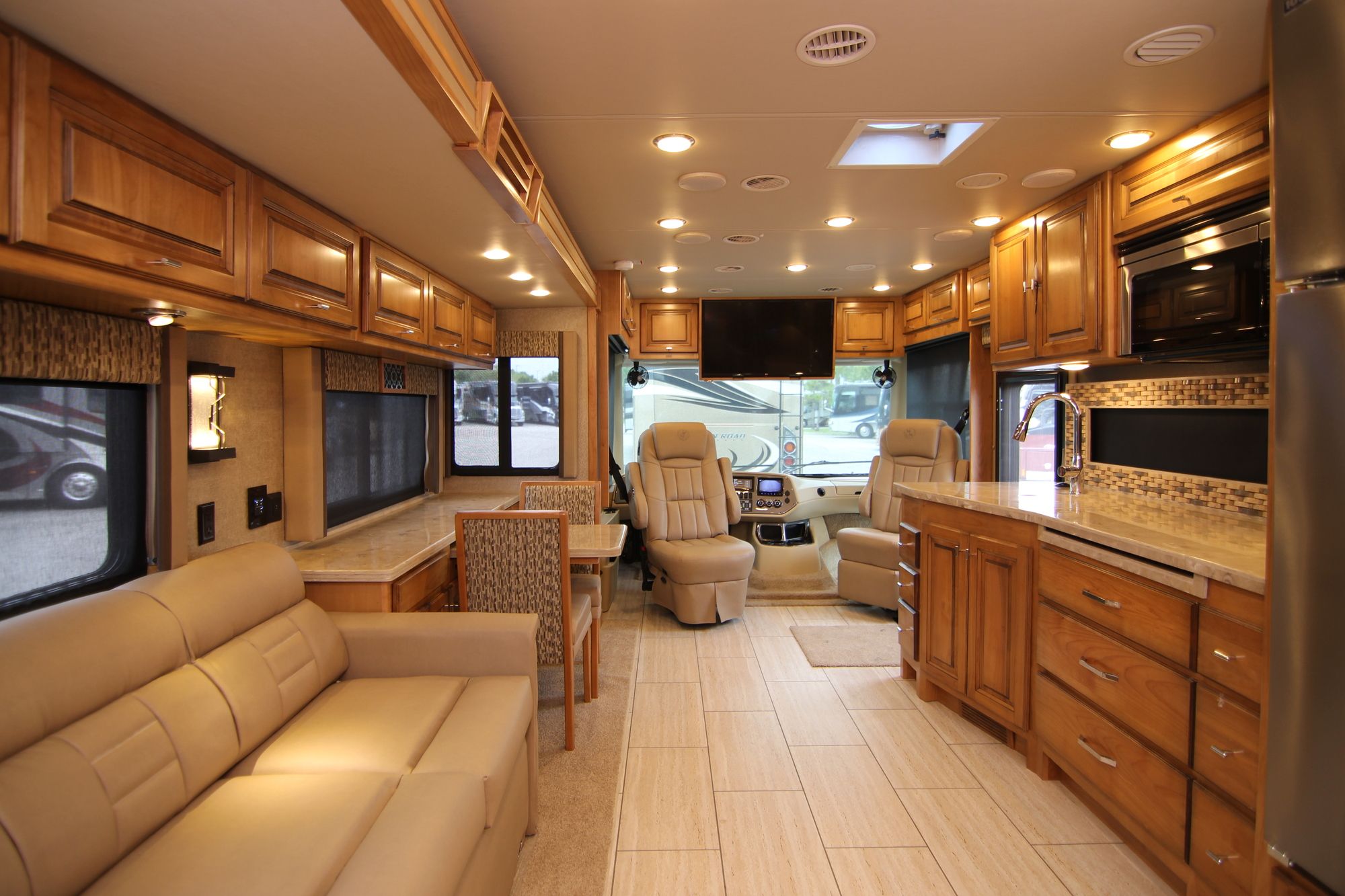 New 2019 Tiffin Motor Homes Allegro 32SA Class A  For Sale