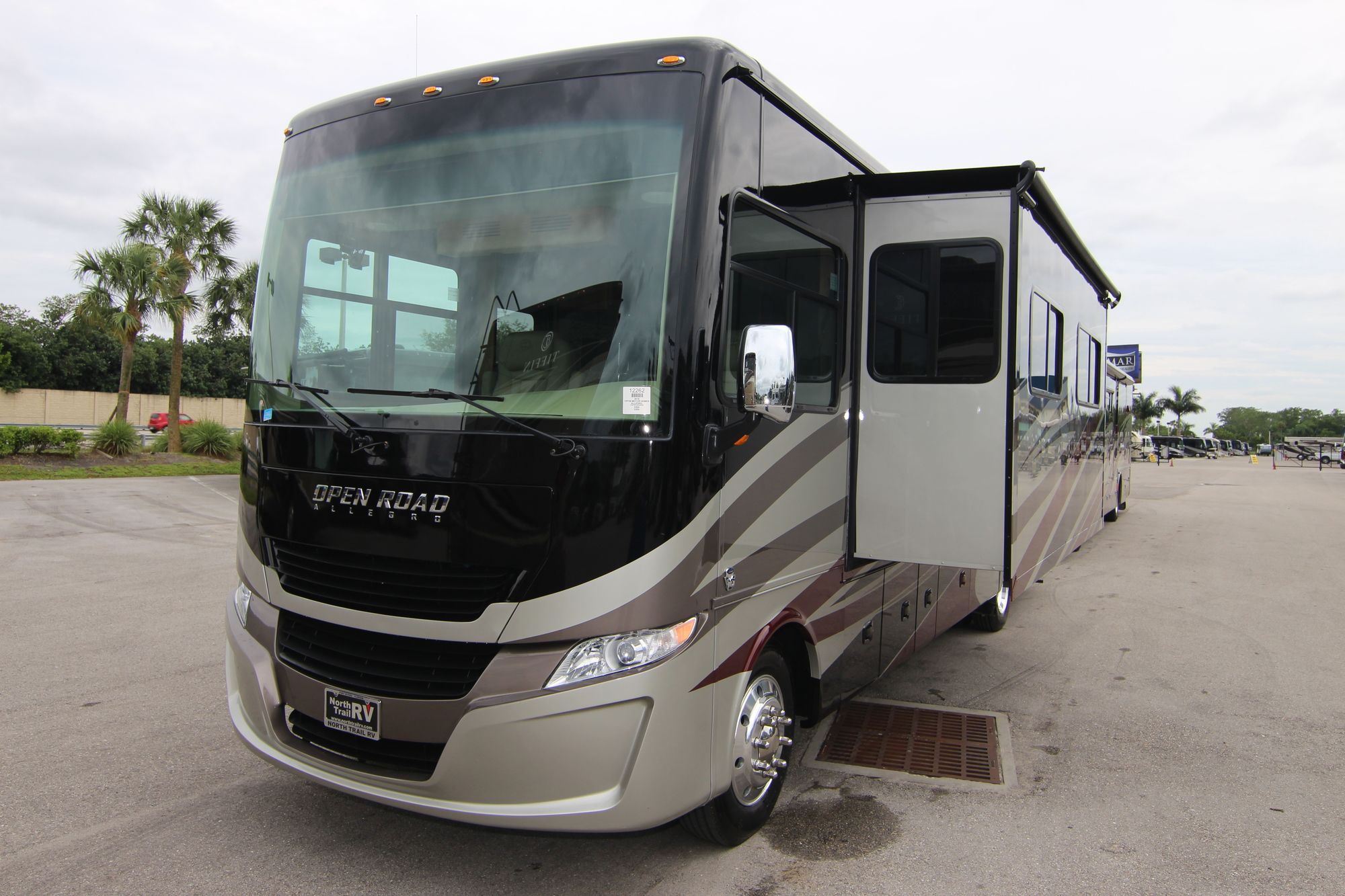New 2019 Tiffin Motor Homes Allegro 32SA Class A  For Sale