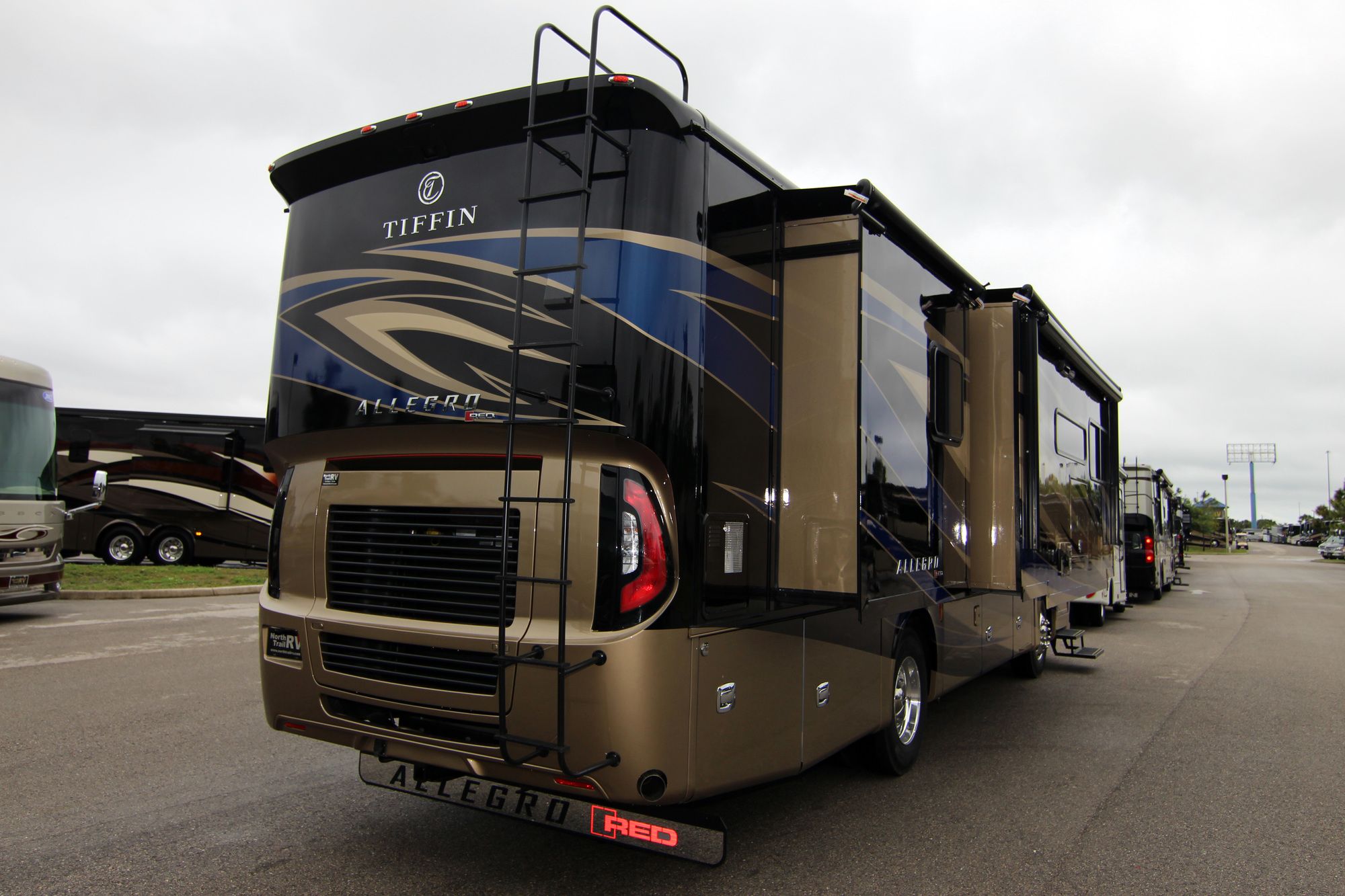 New 2019 Tiffin Motor Homes Allegro Red 33AA Class A  For Sale