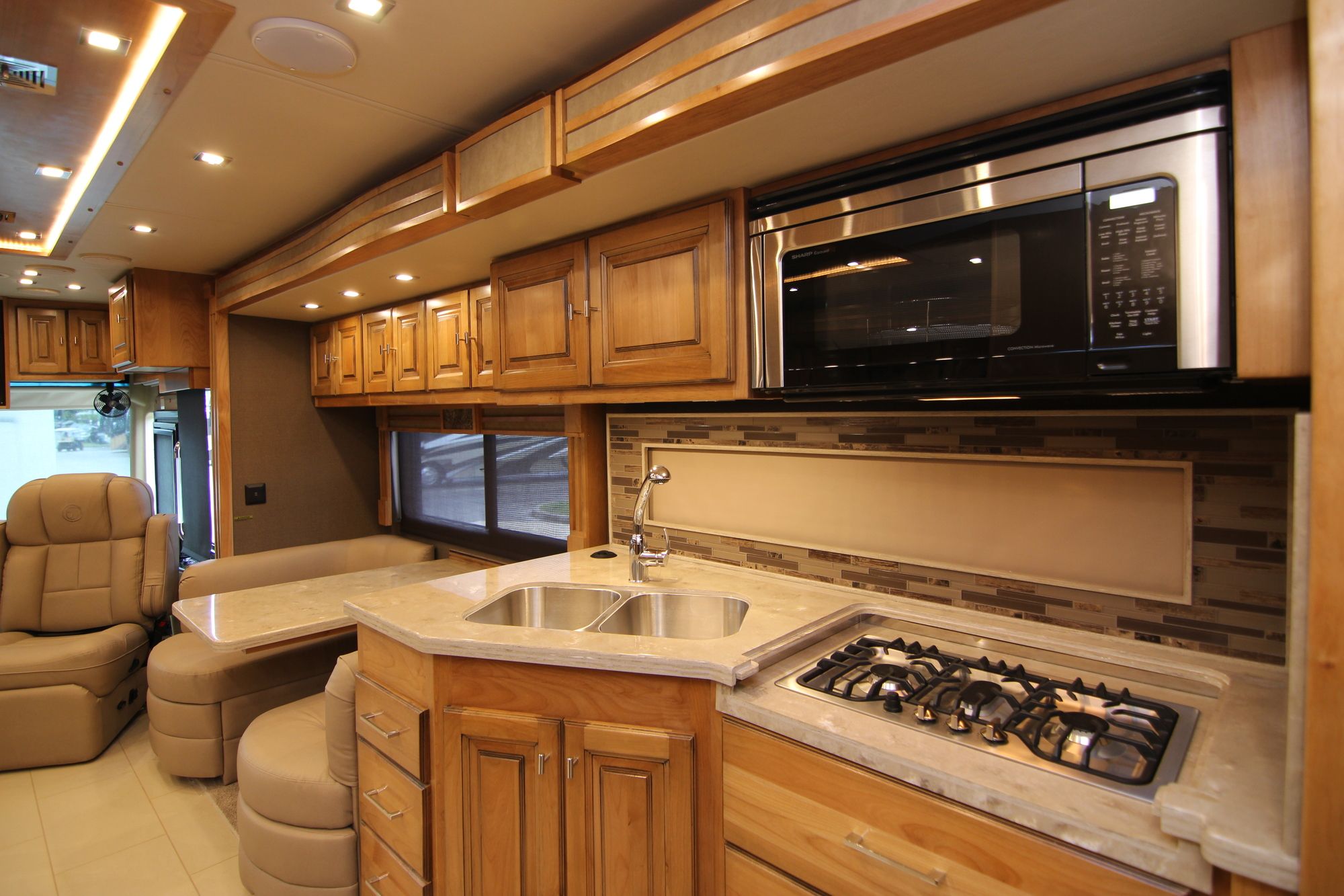 New 2019 Tiffin Motor Homes Allegro Red 33AA Class A  For Sale