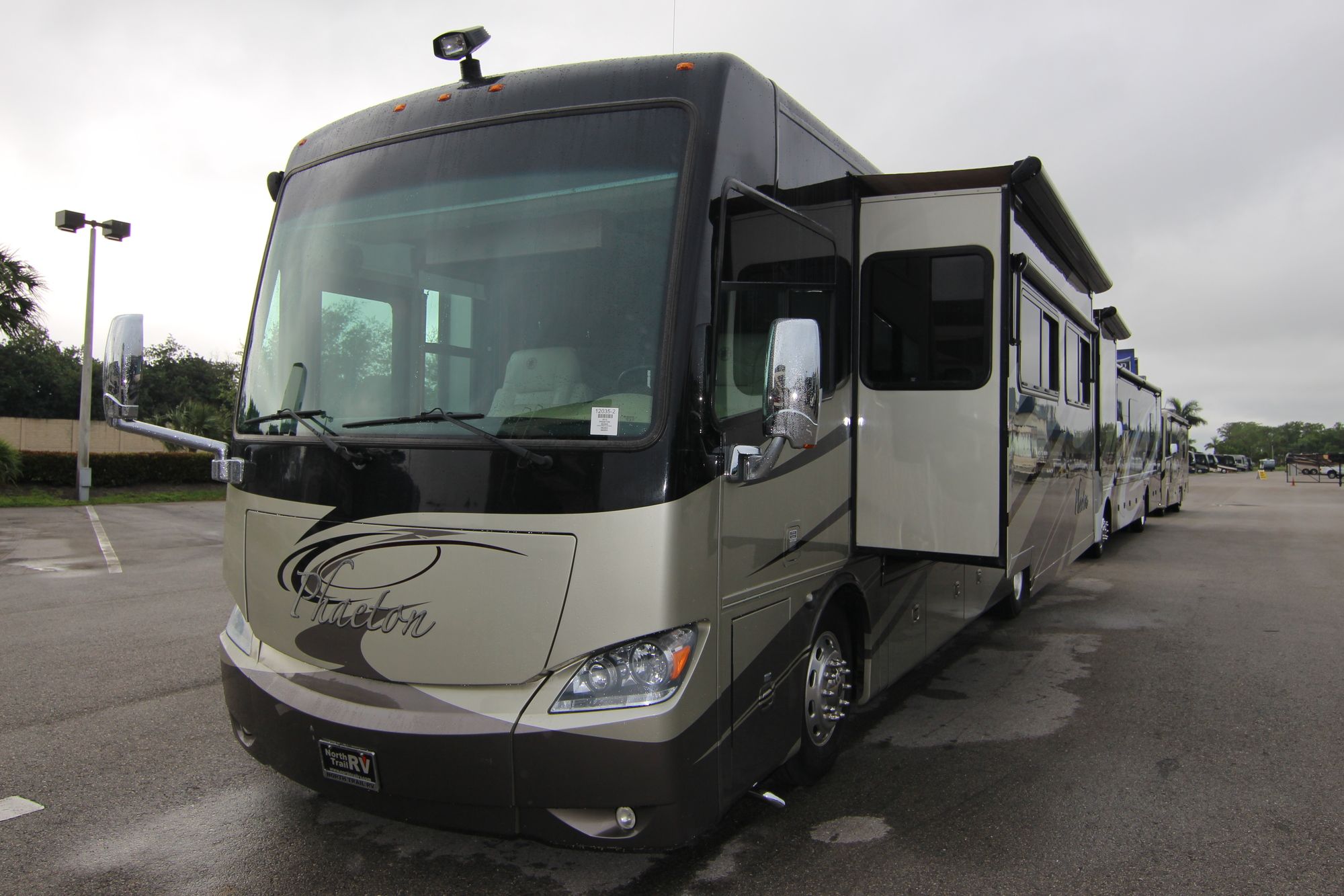 Used 2012 Tiffin Motor Homes Phaeton 36QSH Class A  For Sale