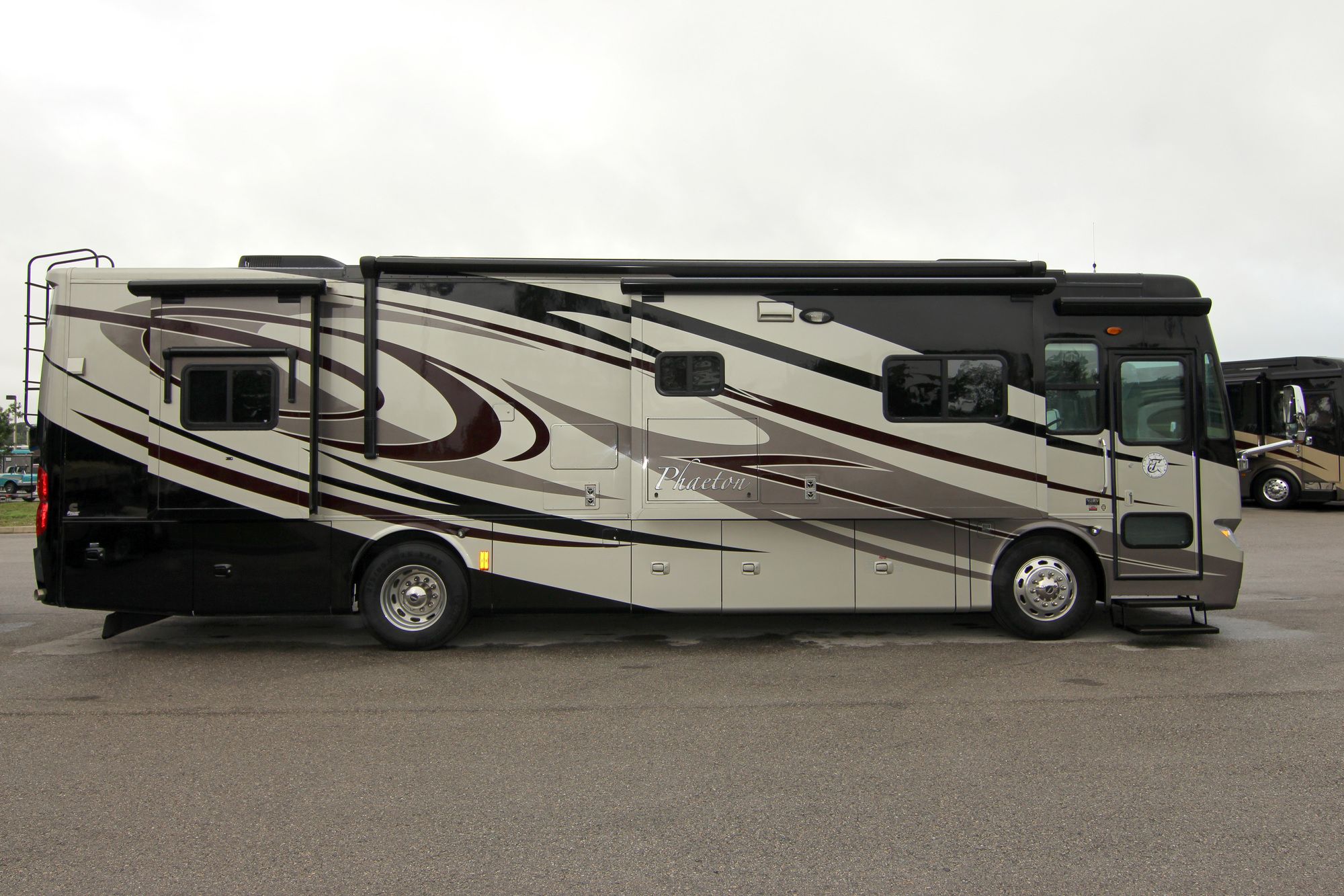 Used 2012 Tiffin Motor Homes Phaeton 36QSH Class A  For Sale