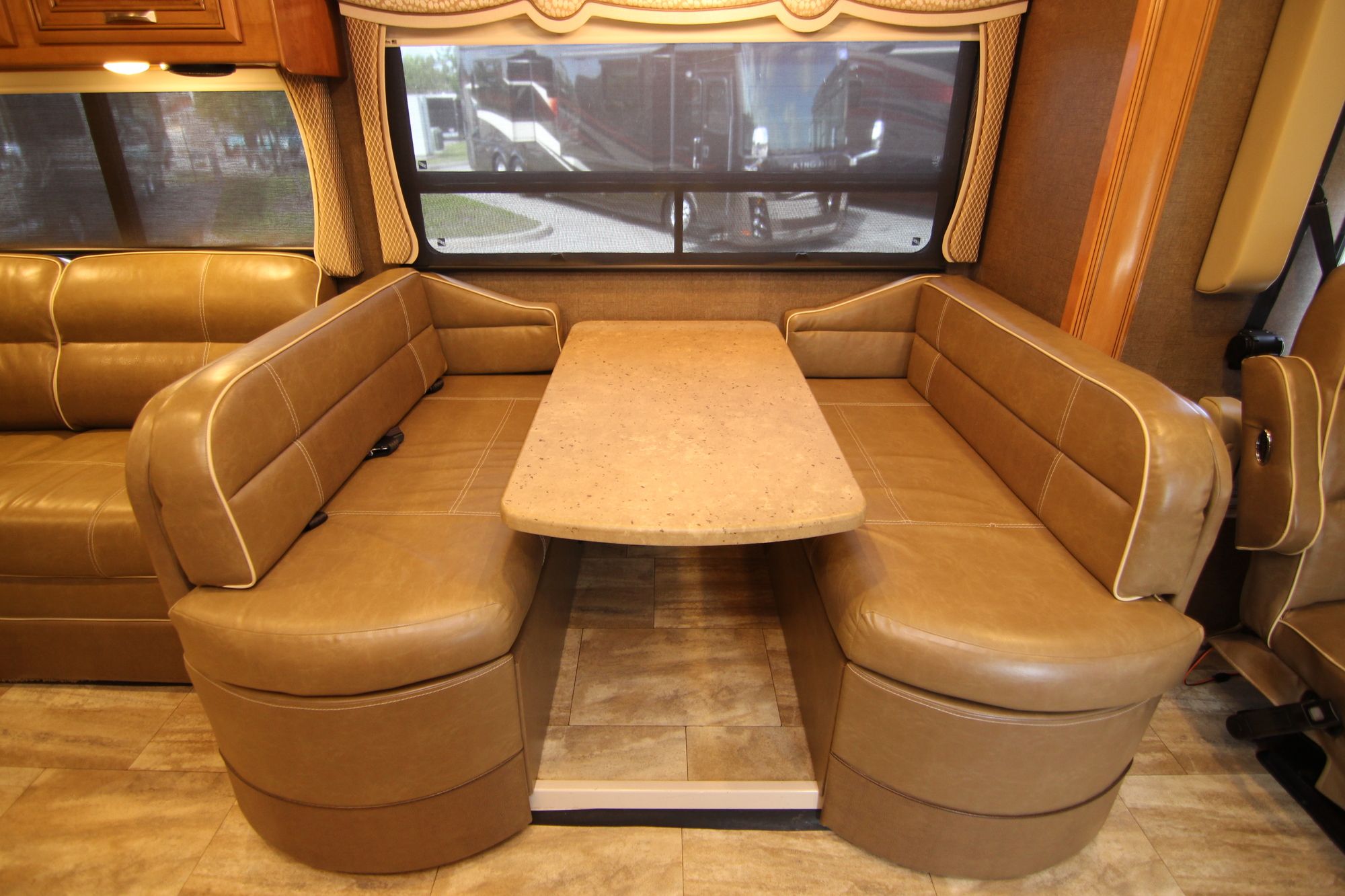 Used 2017 Thor Challenger 37LX Class A  For Sale