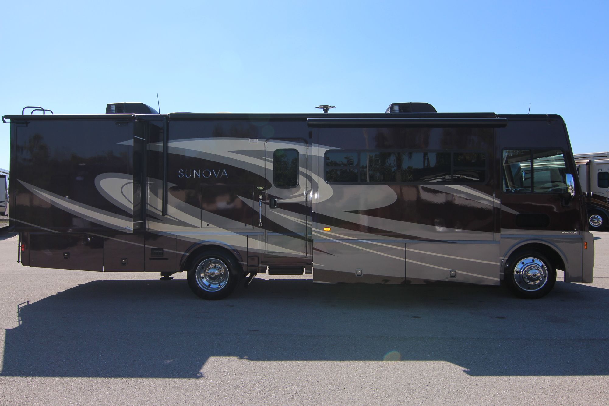 Used 2016 Itasca Sunova 33C Class A  For Sale