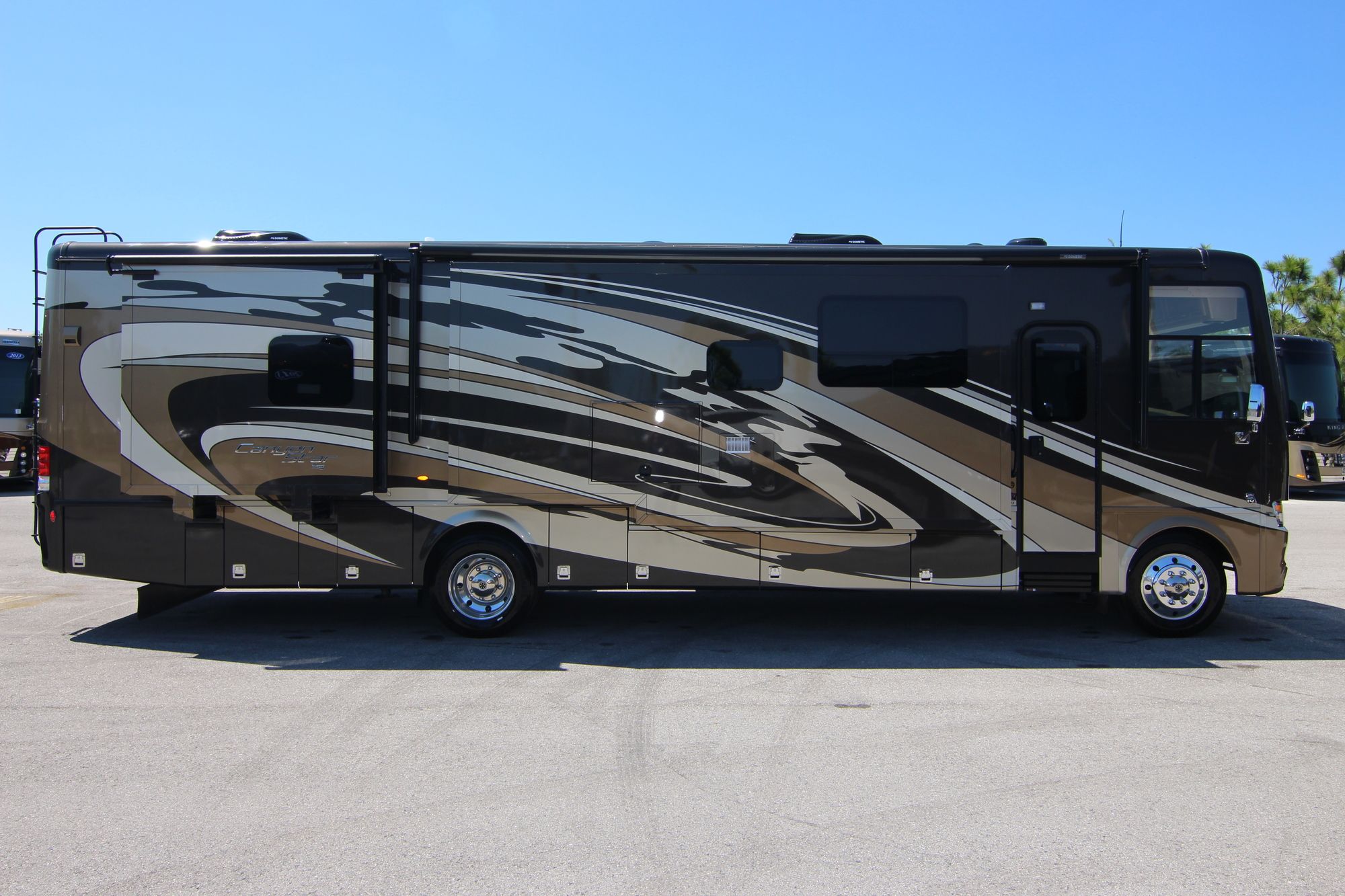 New 2019 Newmar Canyon Star 3722 Class A  For Sale