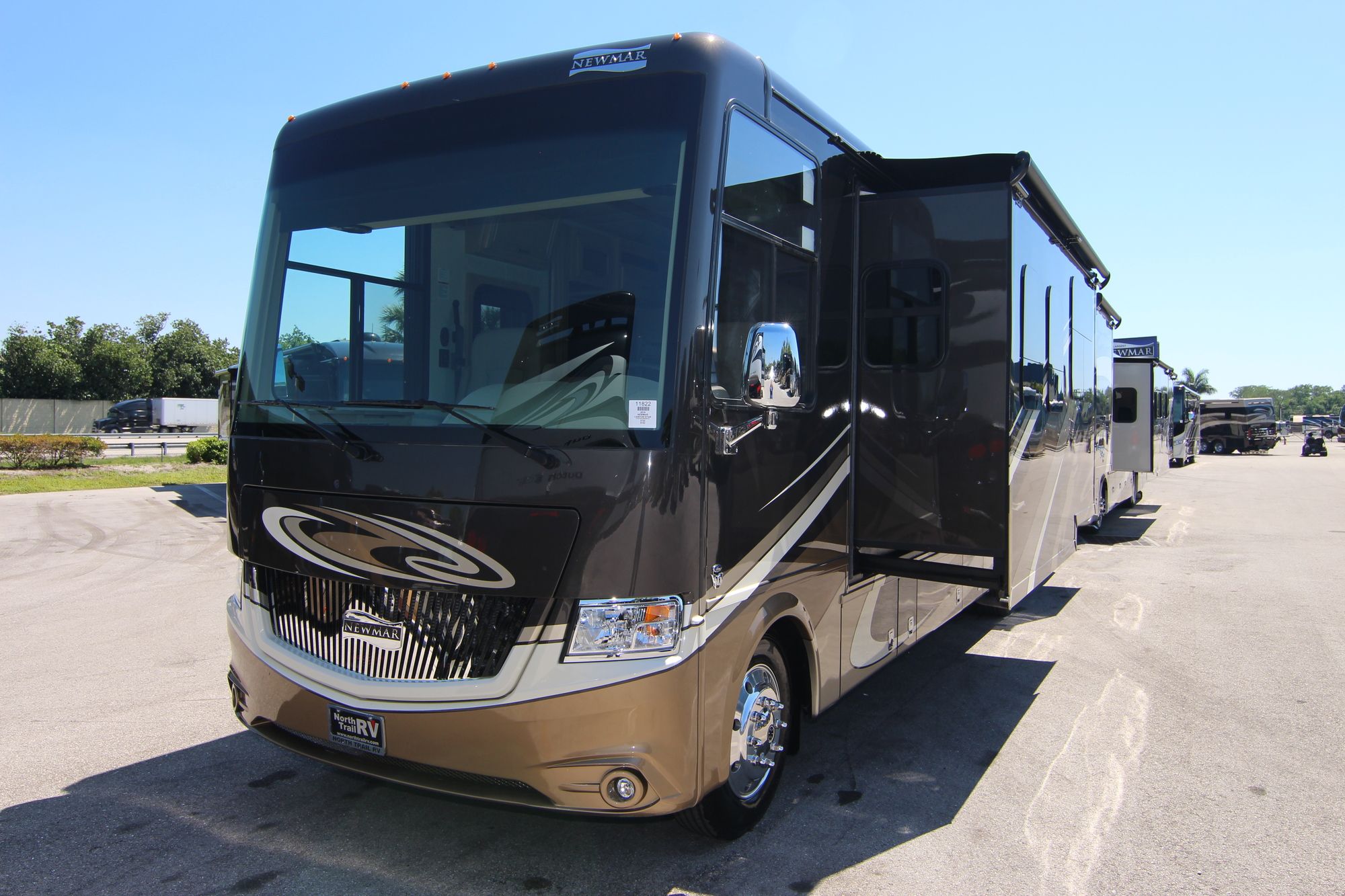 New 2019 Newmar Canyon Star 3722 Class A  For Sale