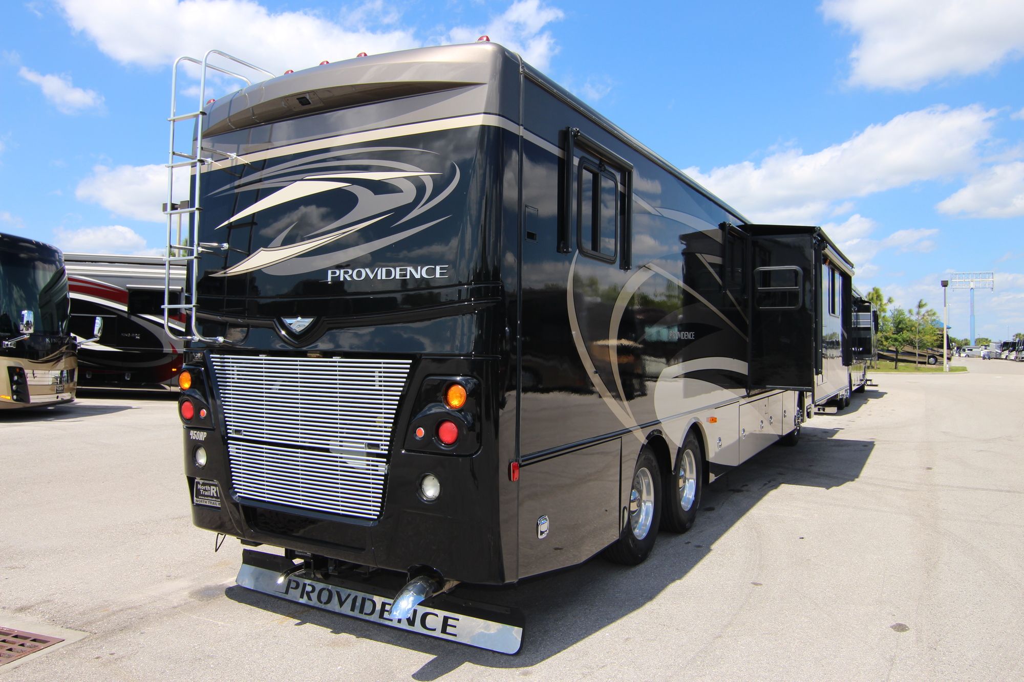 Used 2013 Fleetwood Providence 42P Class A  For Sale