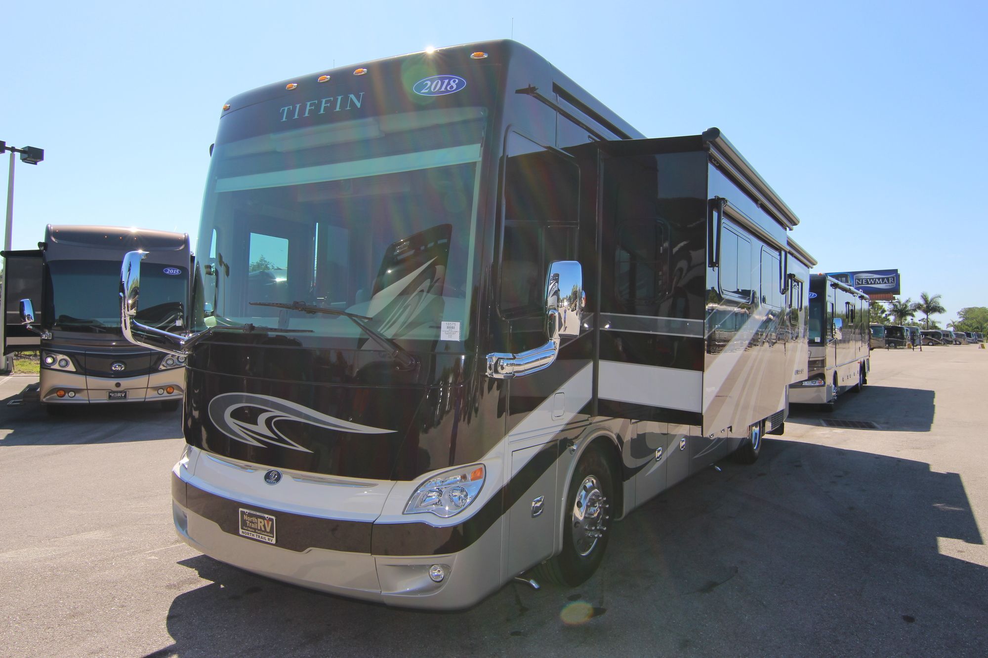 Used 2018 Tiffin Motor Homes Allegro Bus 37AP Class A  For Sale