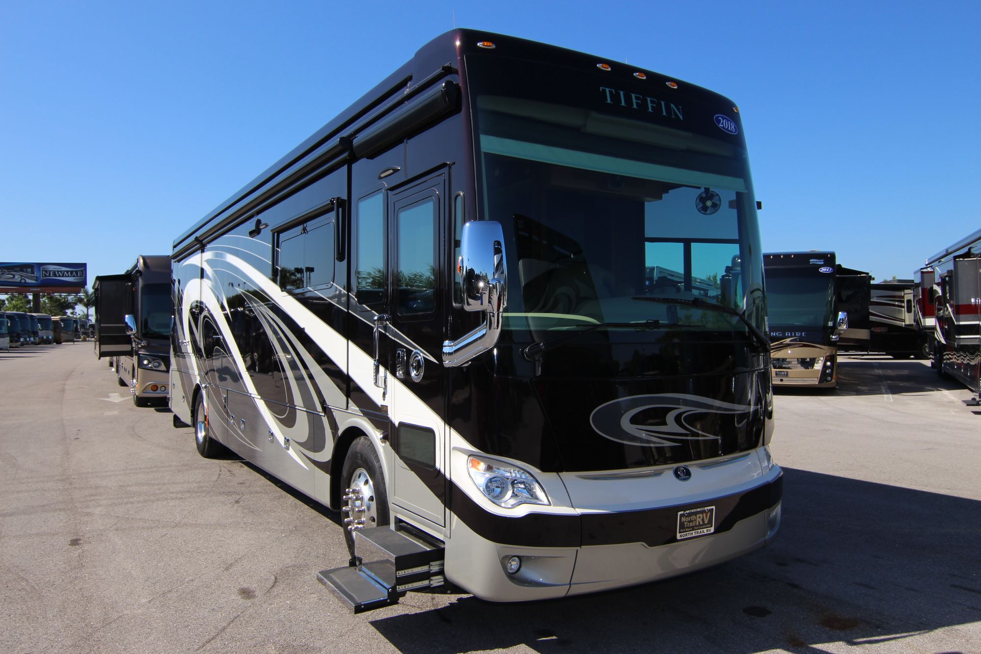 Used 2018 Tiffin Motor Homes Allegro Bus 37AP Class A  For Sale