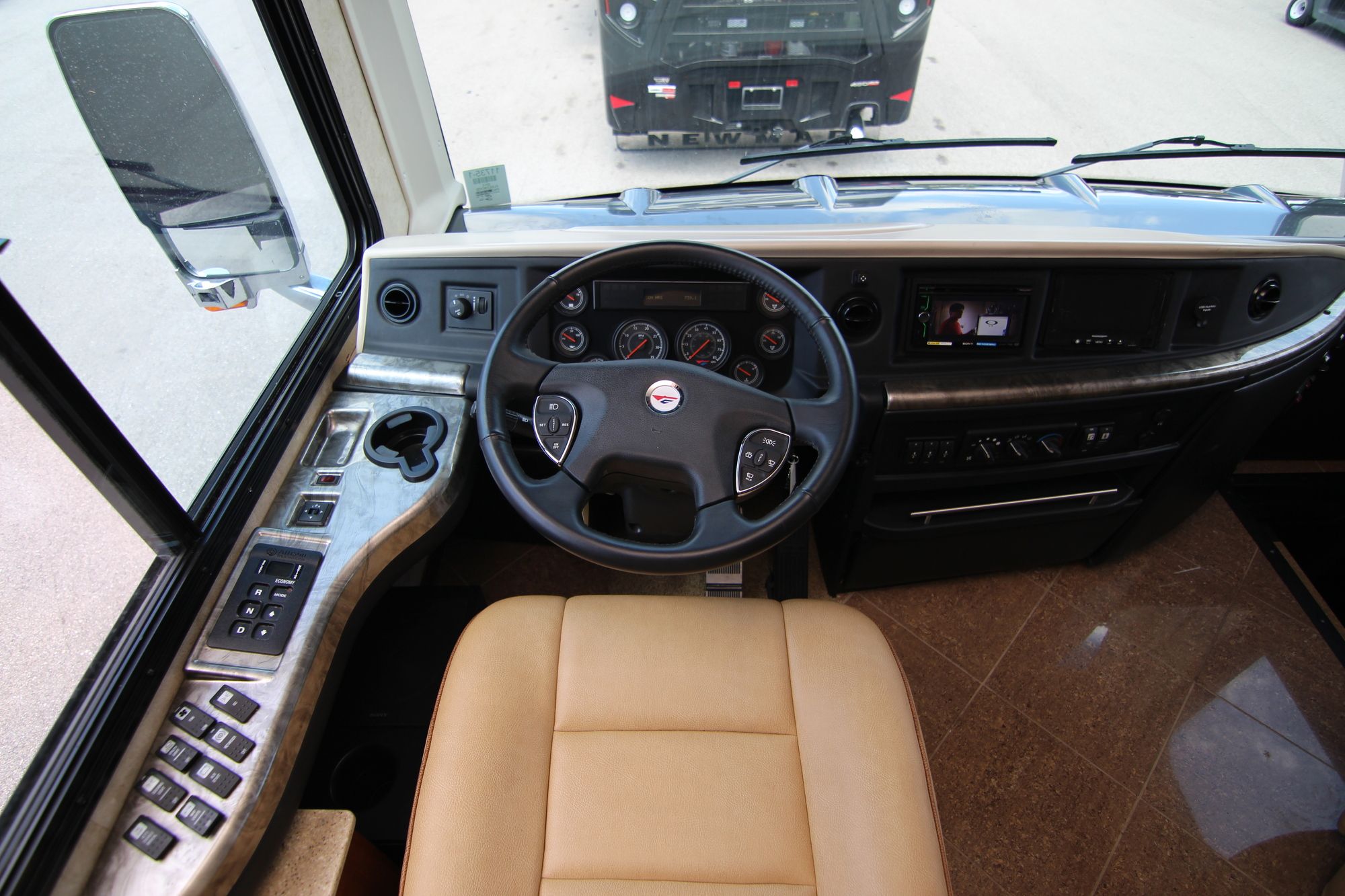 Used 2013 Fleetwood Providence 42P Class A  For Sale