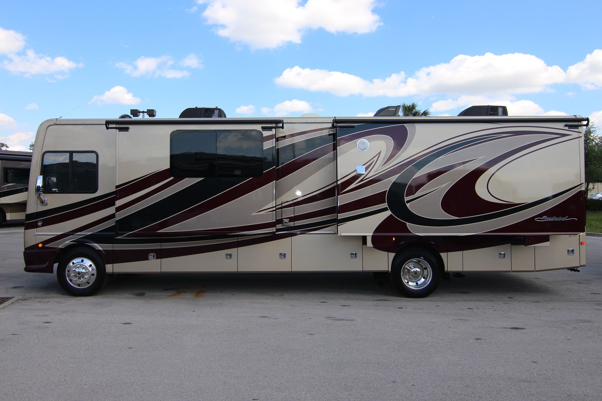 Used 2018 Fleetwood Southwind 36P Class A  For Sale