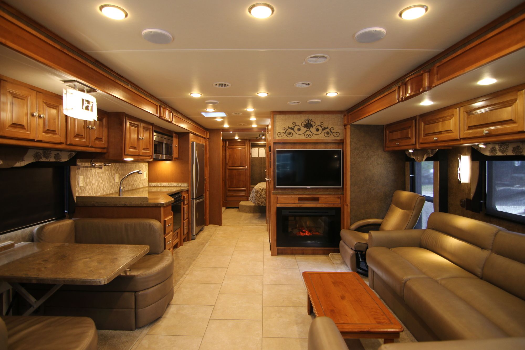 Used 2015 Tiffin Motor Homes Allegro Red 33AA Class A  For Sale