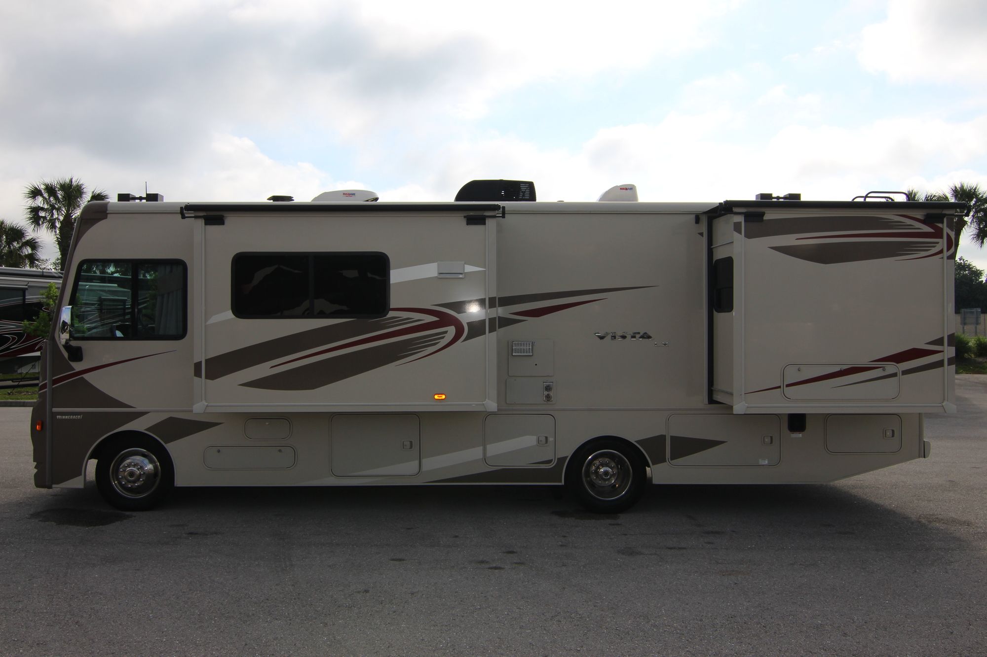 Used 2016 Winnebago Vista Lx 30T Class A  For Sale