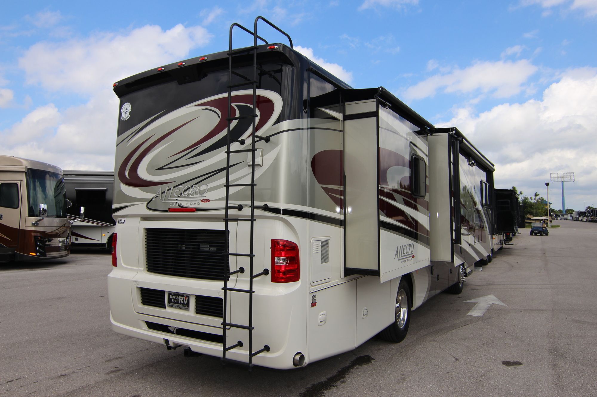 Used 2015 Tiffin Motor Homes Allegro Red 33AA Class A  For Sale