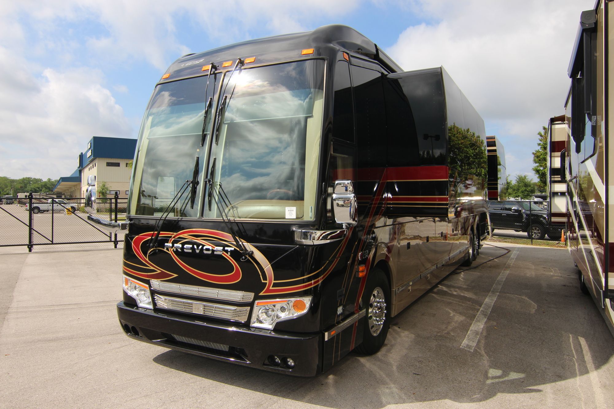 Used 2016 Prevost Outlaw H3-45 Class A  For Sale