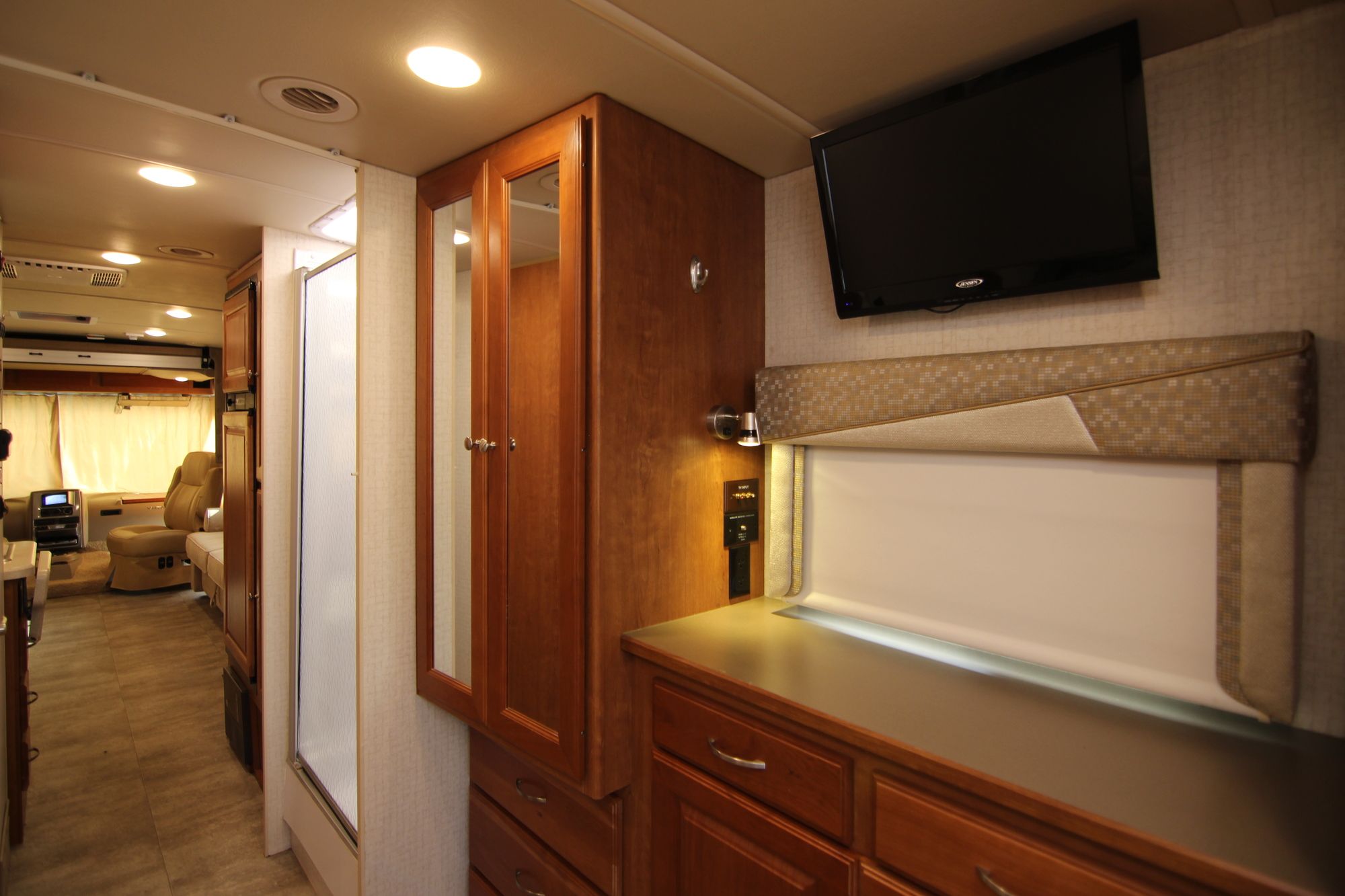 Used 2016 Winnebago Vista Lx 30T Class A  For Sale