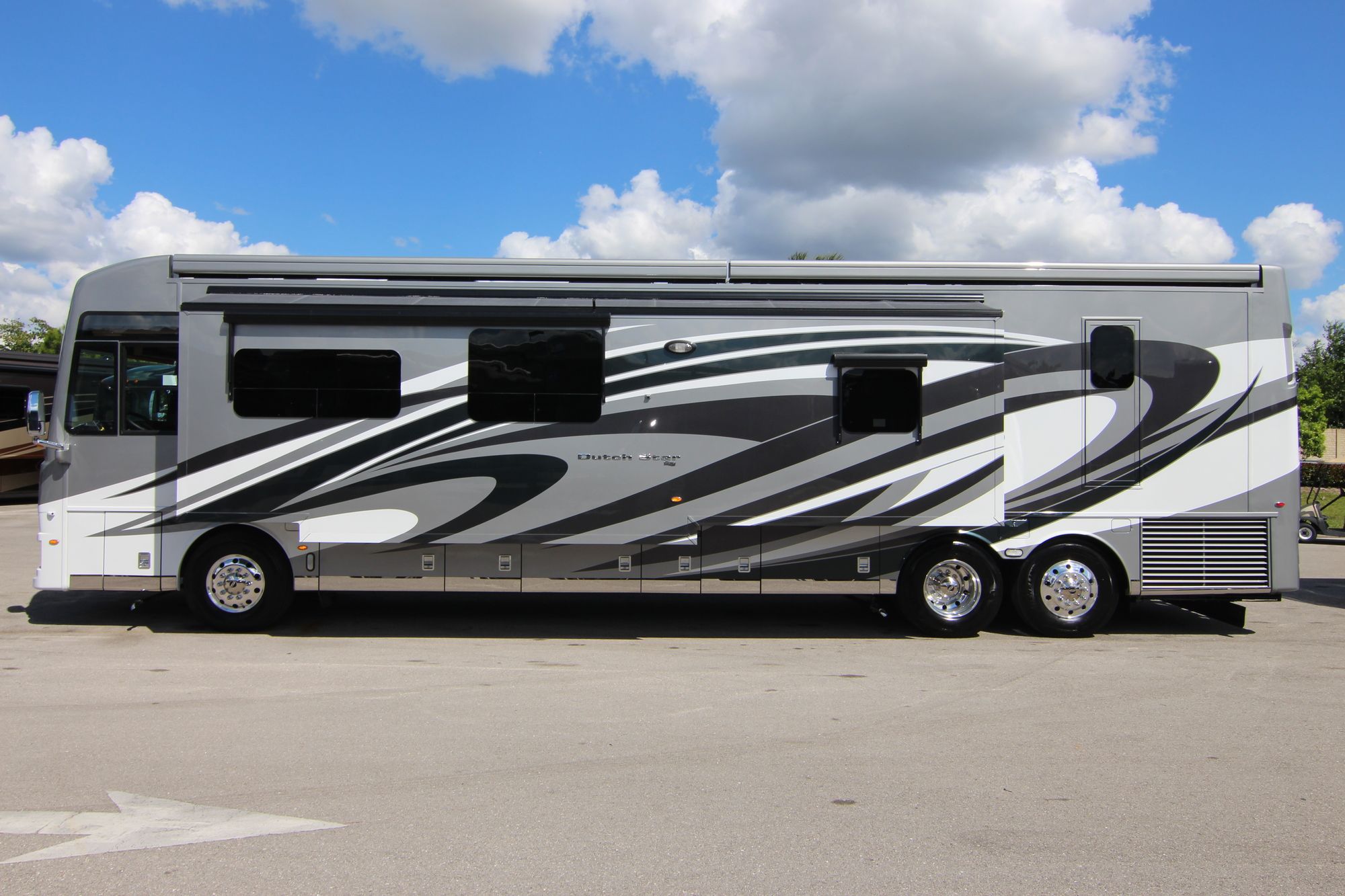New 2019 Newmar Dutch Star 4362 Class A  For Sale