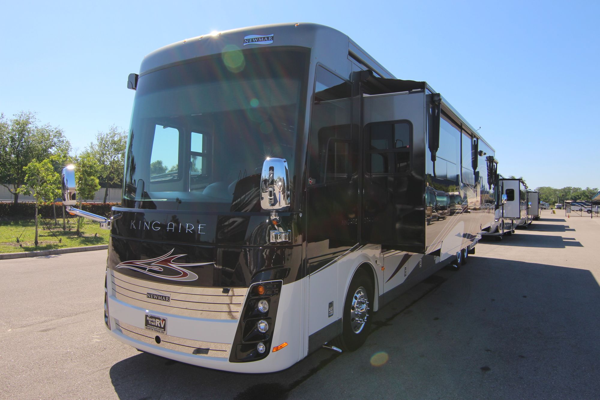 Used 2014 Newmar King Aire 4593 Class A  For Sale