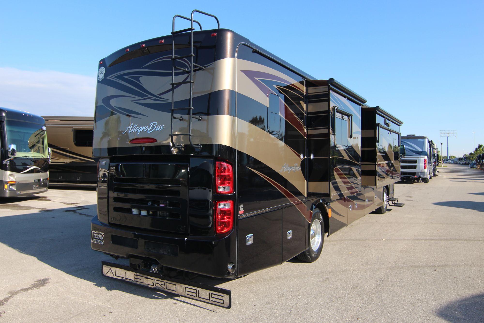 Used 2012 Tiffin Motor Homes Allegro Bus 40QBP Class A  For Sale