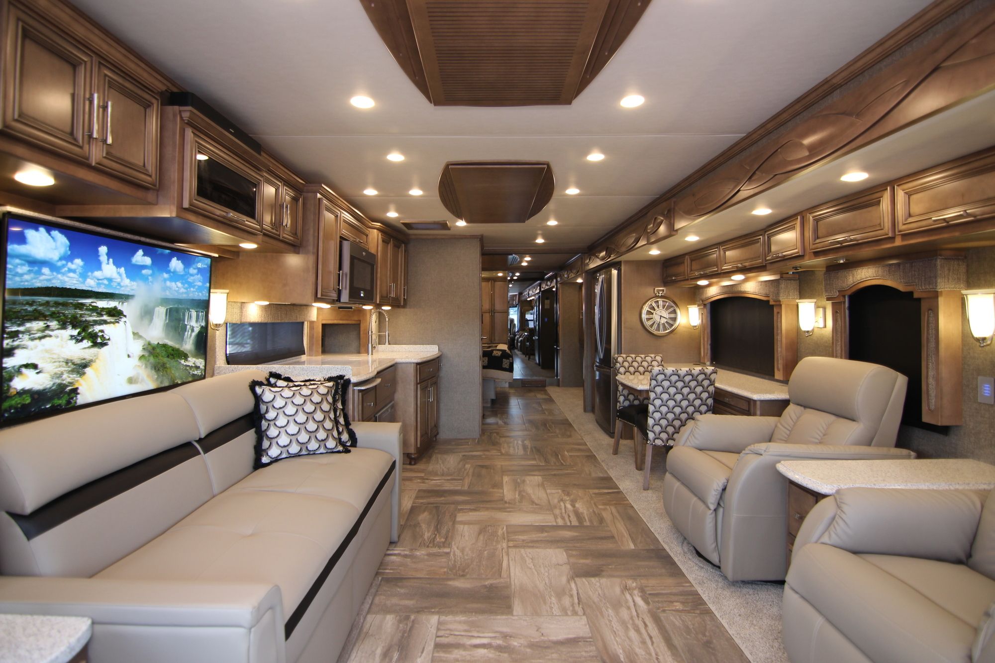 New 2019 Newmar Ventana 4369 Class A  For Sale